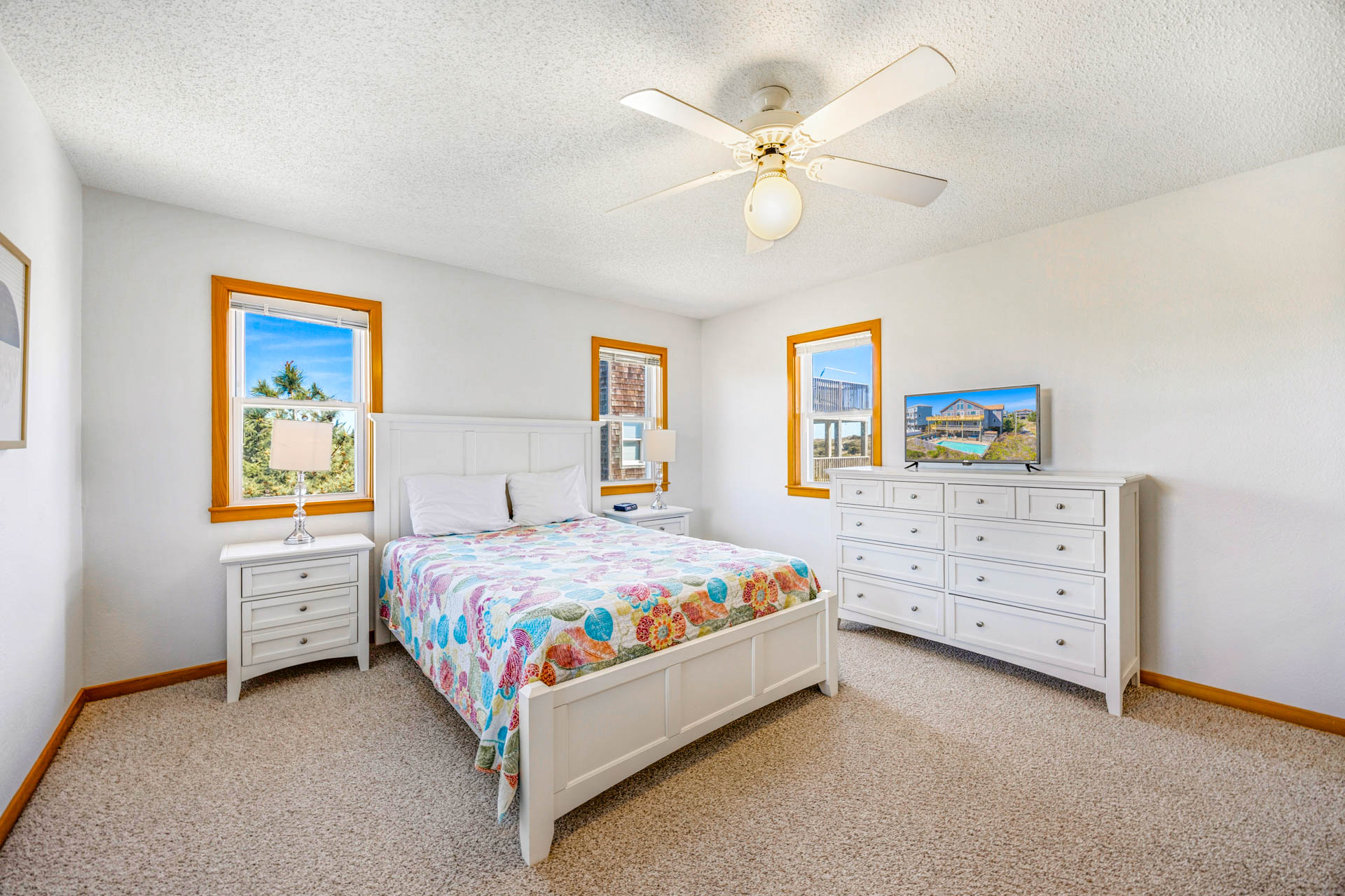 Surf Or Sound Realty 1041 Big Wednesday Bedroom 1 2