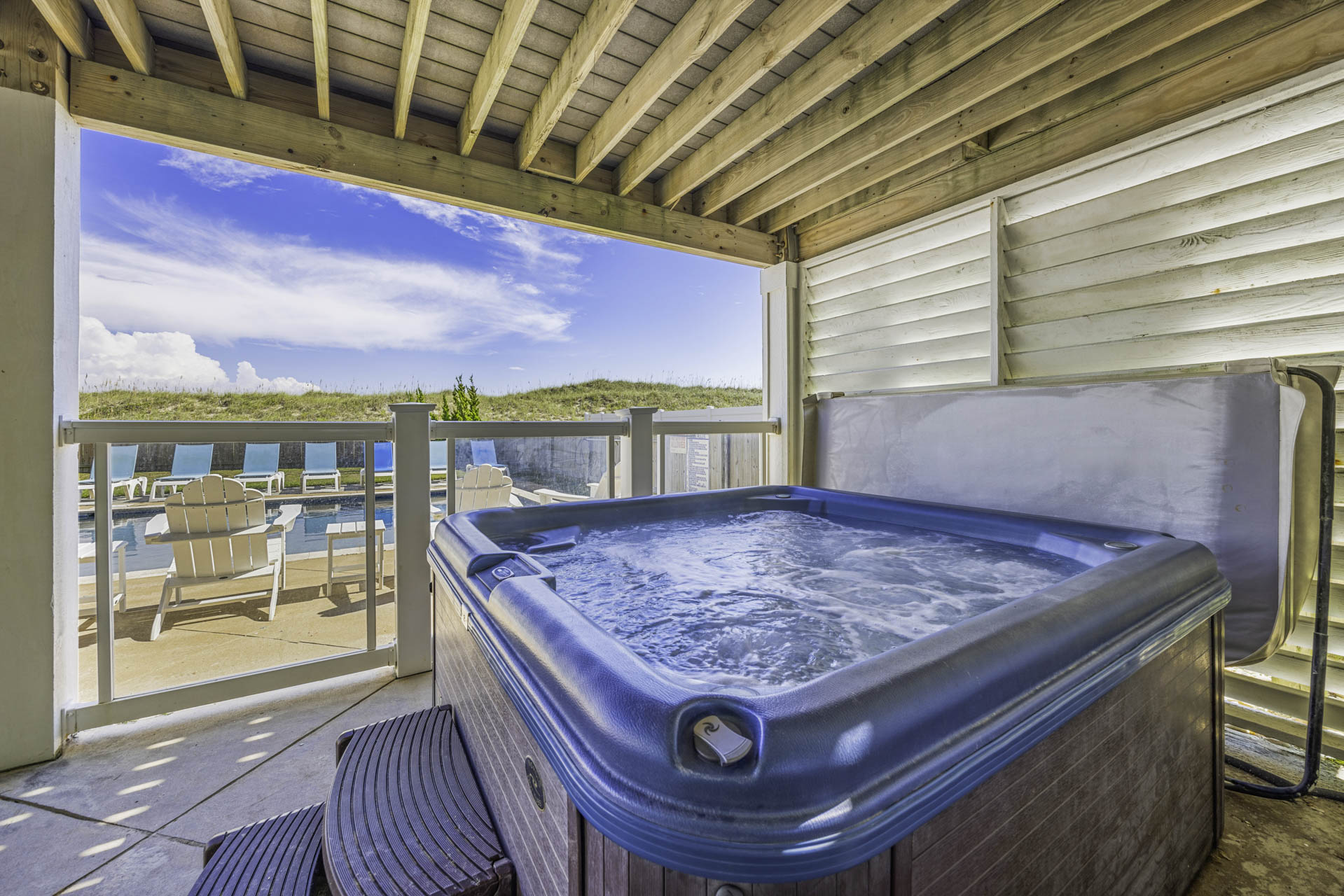 Surf Or Sound Realty 836 Hatteras Grander Hot Tub