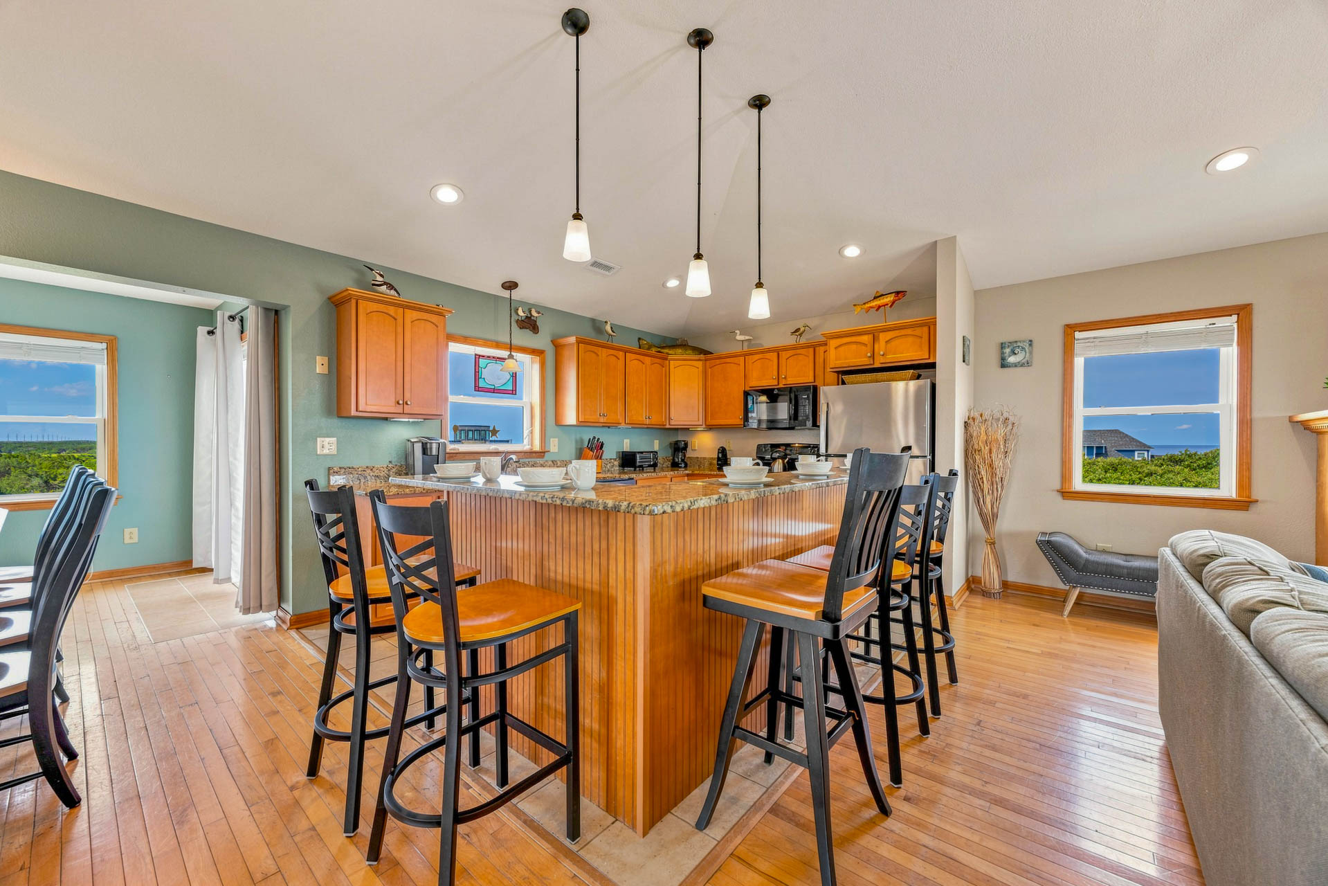 Surf Or Sound Realty 1255 Villa Dolce Vita Kitchen 2