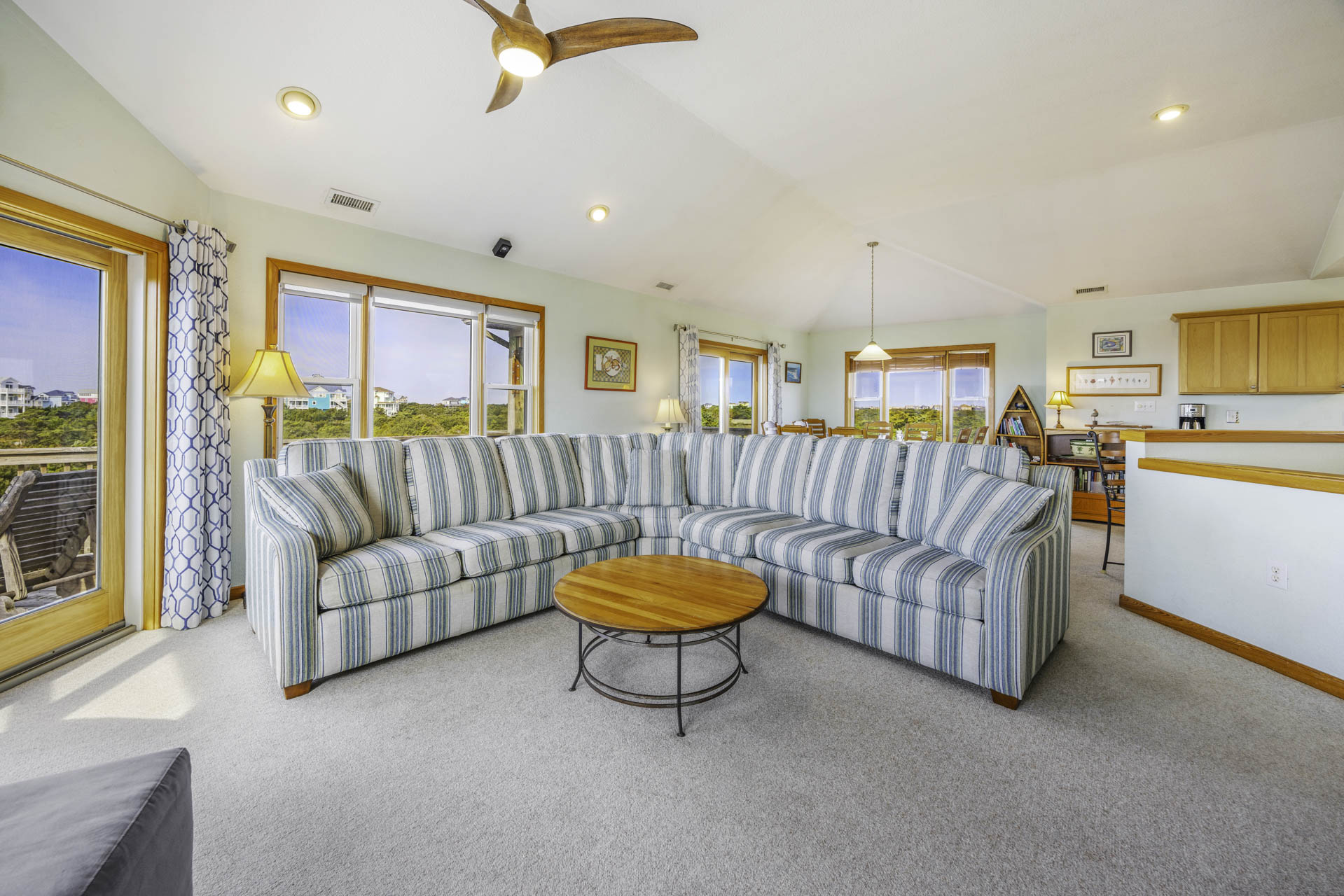 Surf Or Sound Realty 1235 Belle Vie Great Room 2