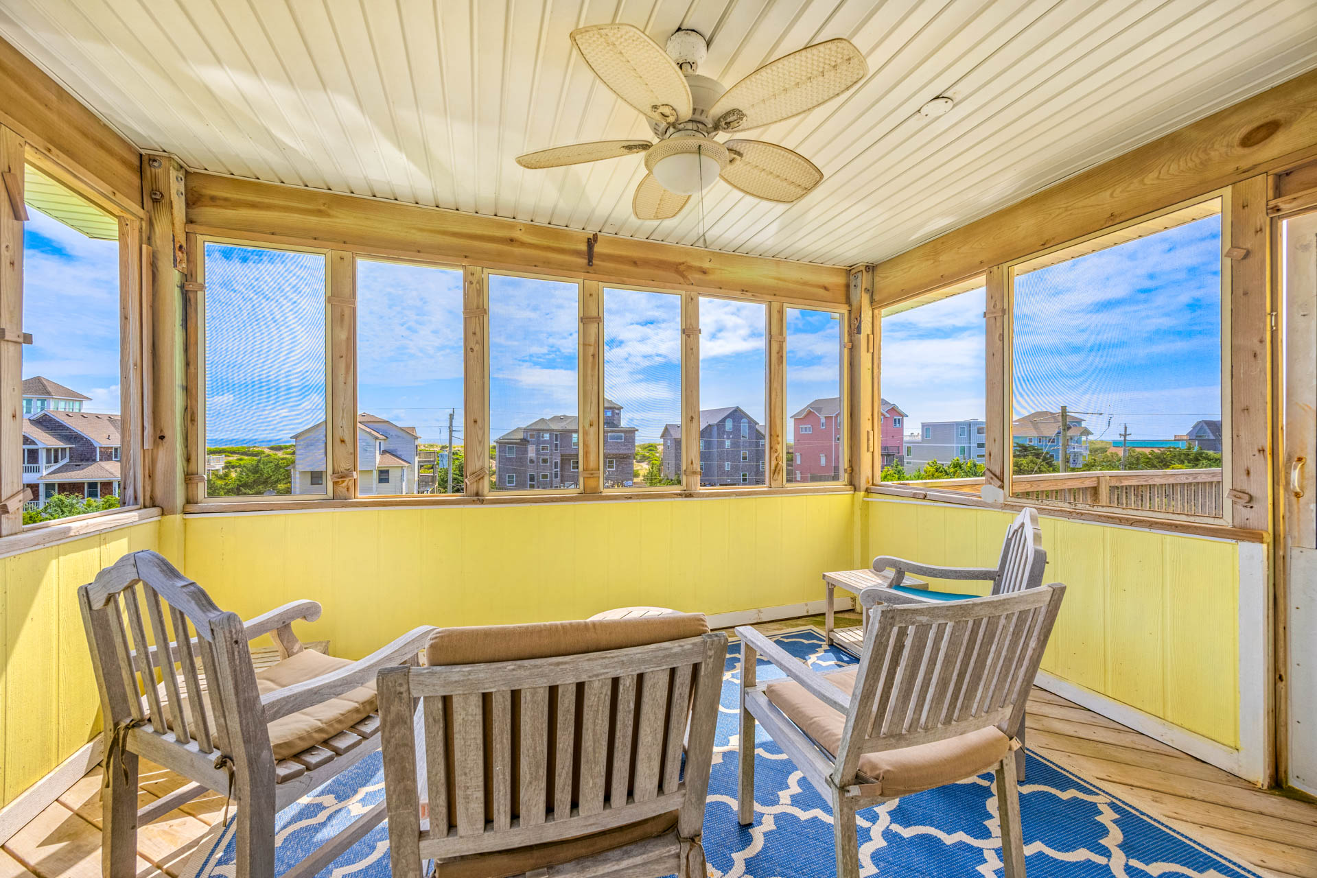 Surf Or Sound Realty 460 Freebird Screened Porch