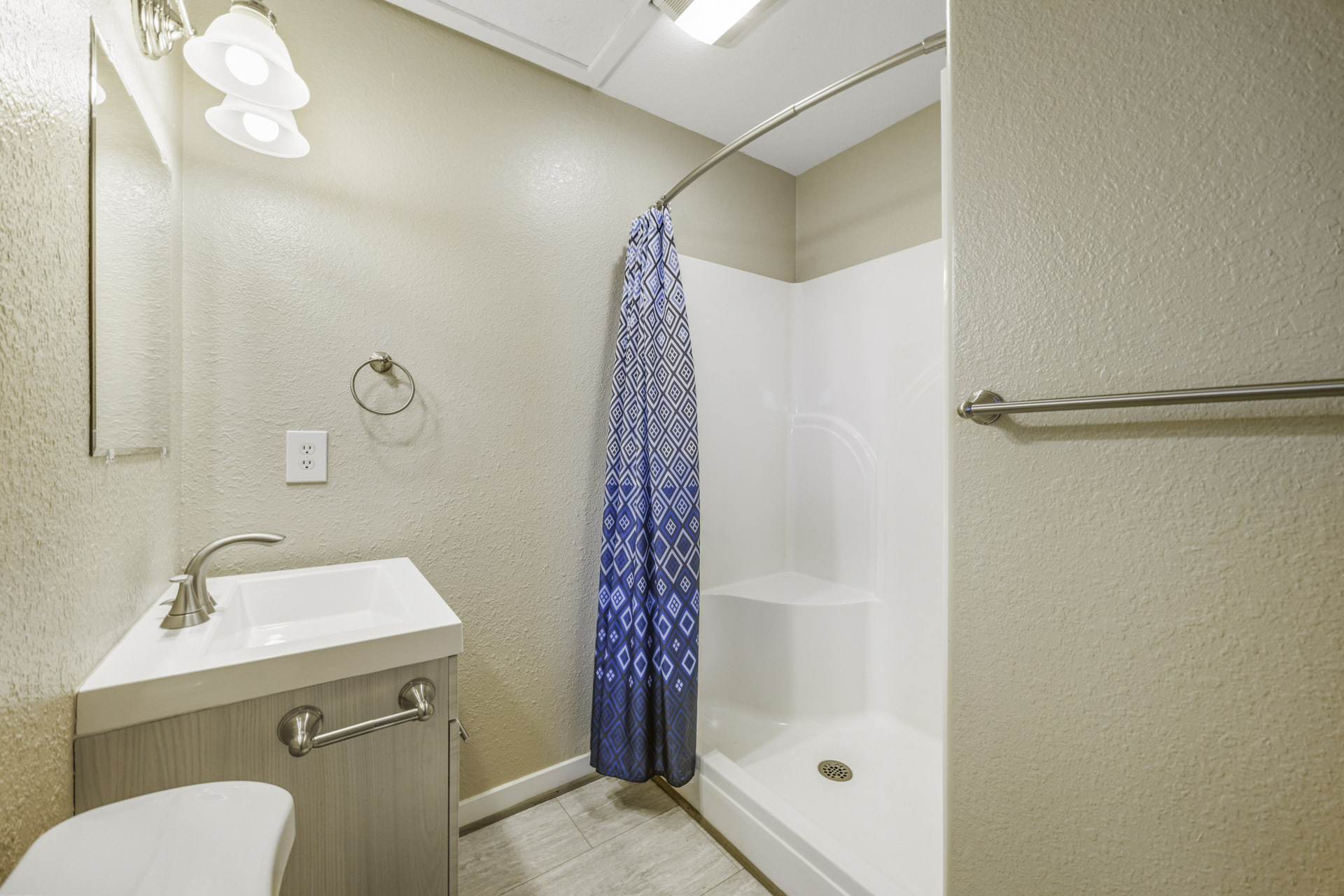 Surf Or Sound Realty 920 Leave Of Absence Bedroom 2 3