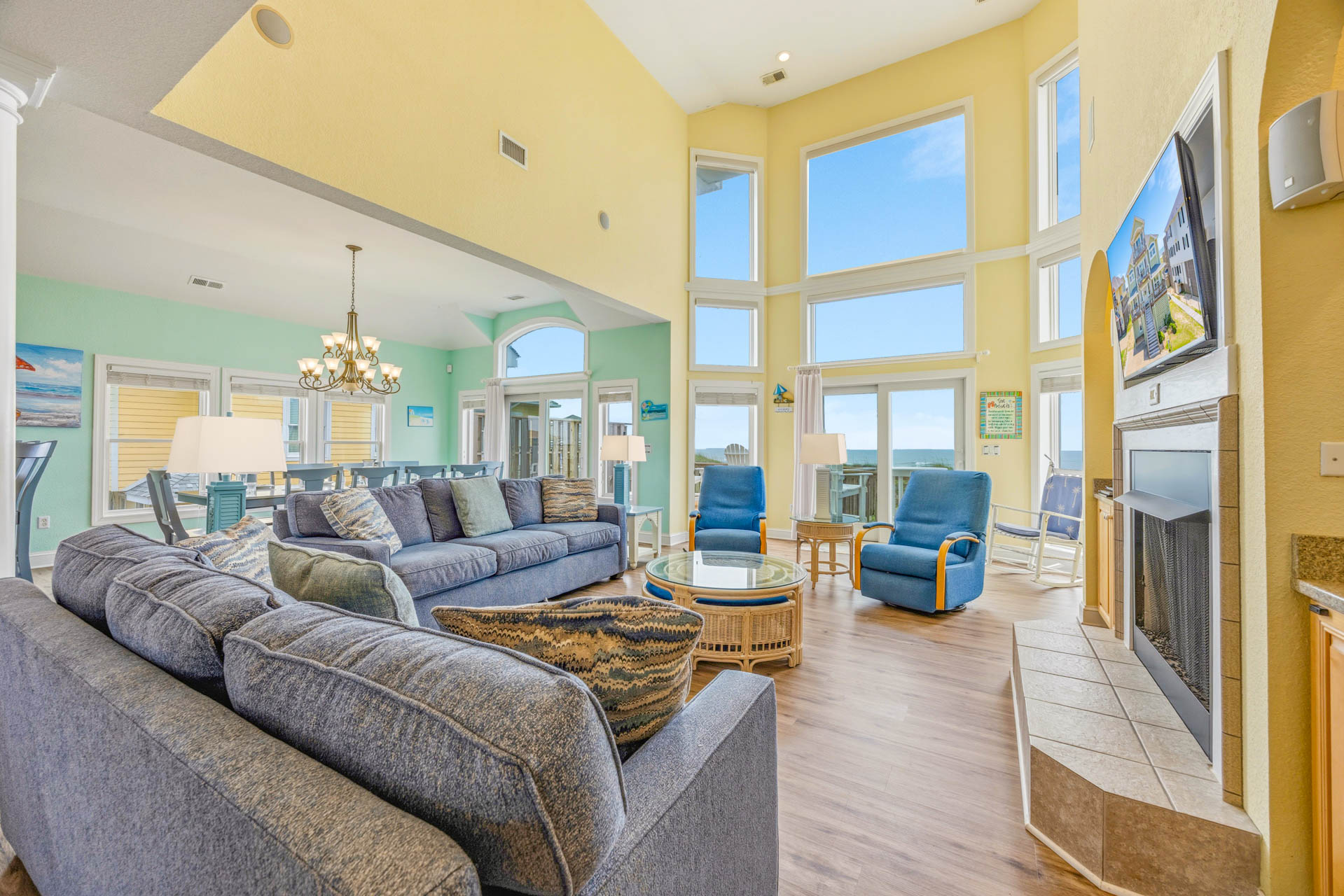 Surf Or Sound Realty 1253 Ocean Rush Great Room 1