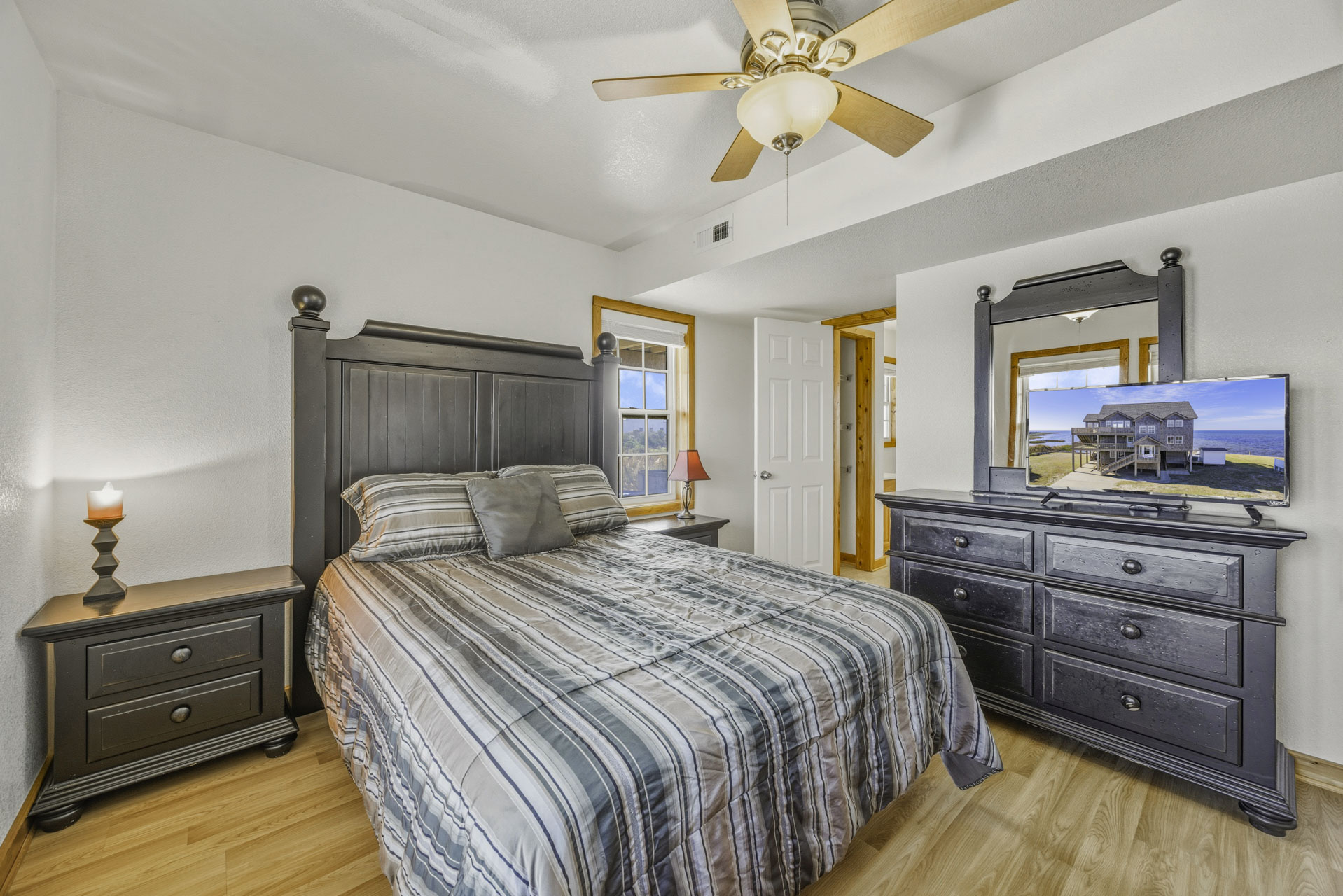 Surf Or Sound Realty 1047 LV 2 Kite Bedroom 4 2