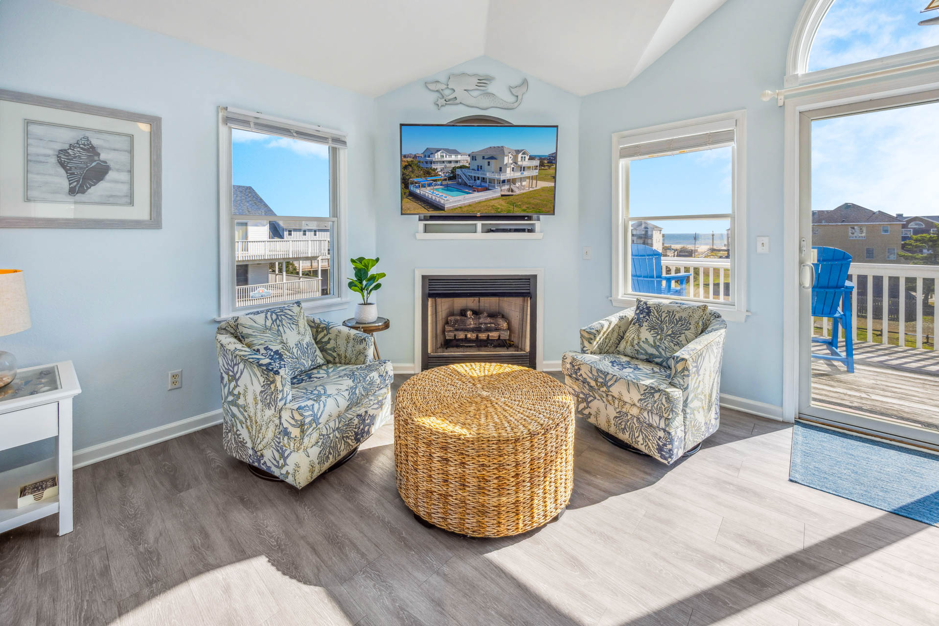 Surf Or Sound Realty 262 Endless Summer Great Room 3