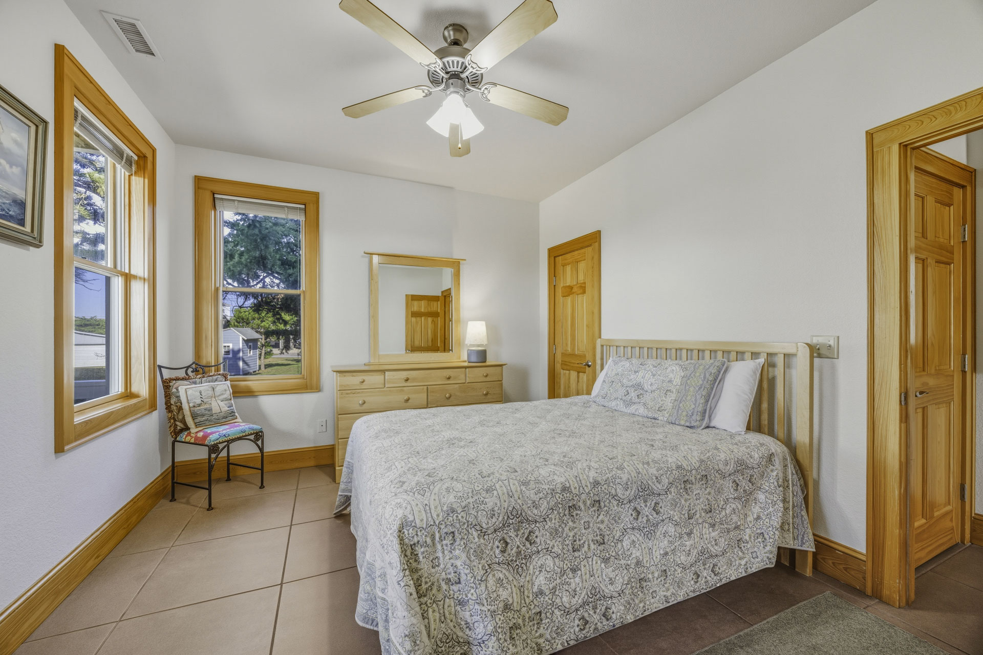 Surf Or Sound Realty 528 Hatteras Seaduction Bedroom 3 2