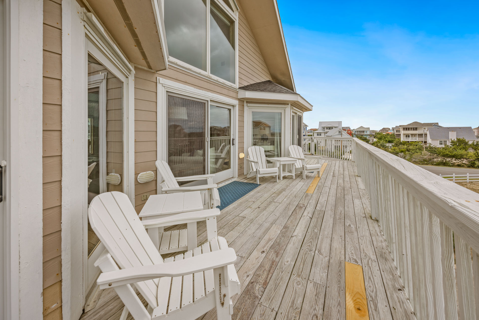 Surf Or Sound Realty 638 The Hatteras House Deck 4