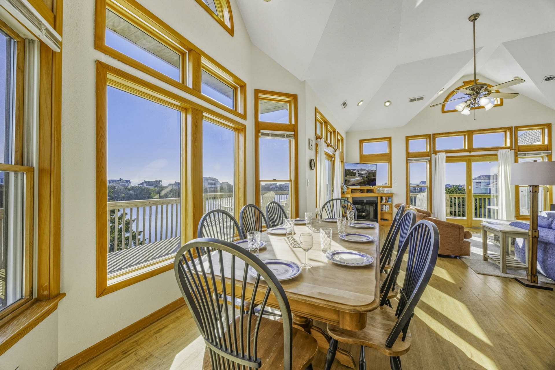 Surf Or Sound Realty 336 Kokomo Dining Area 3