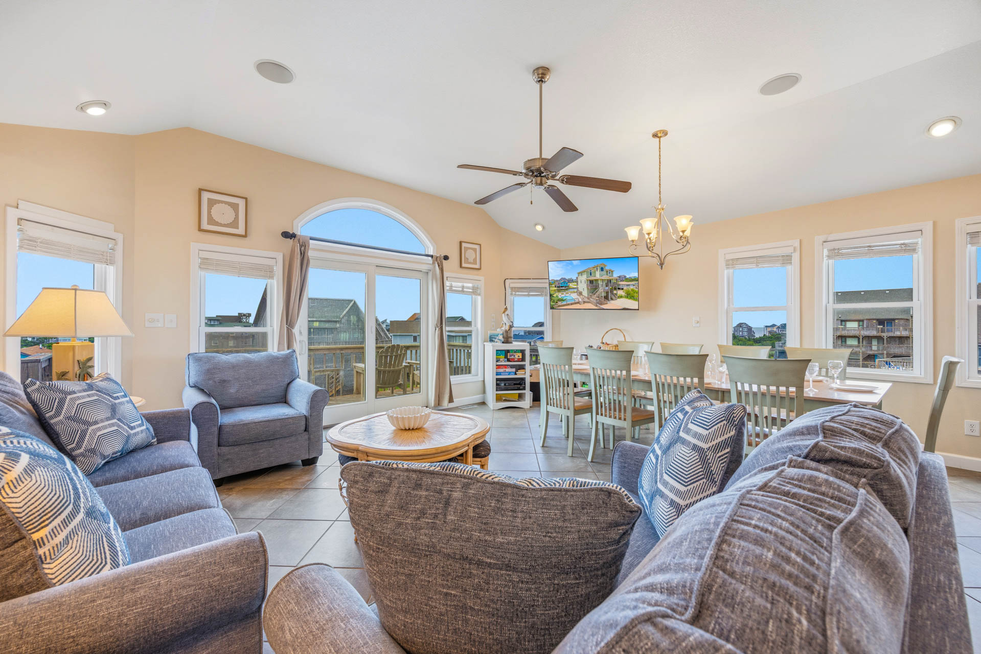 Surf Or Sound Realty 677 Tarpon Watch Great Room 1