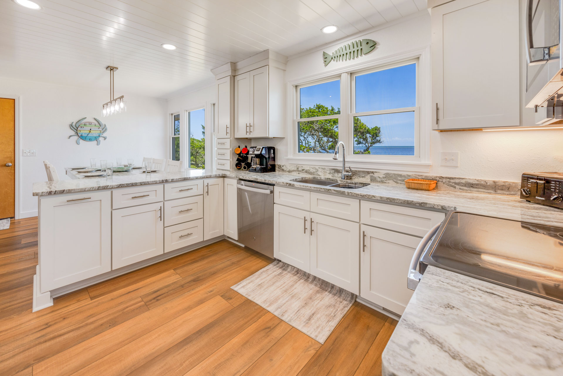 Surf Or Sound Realty 905 Paradise Point Kitchen 2