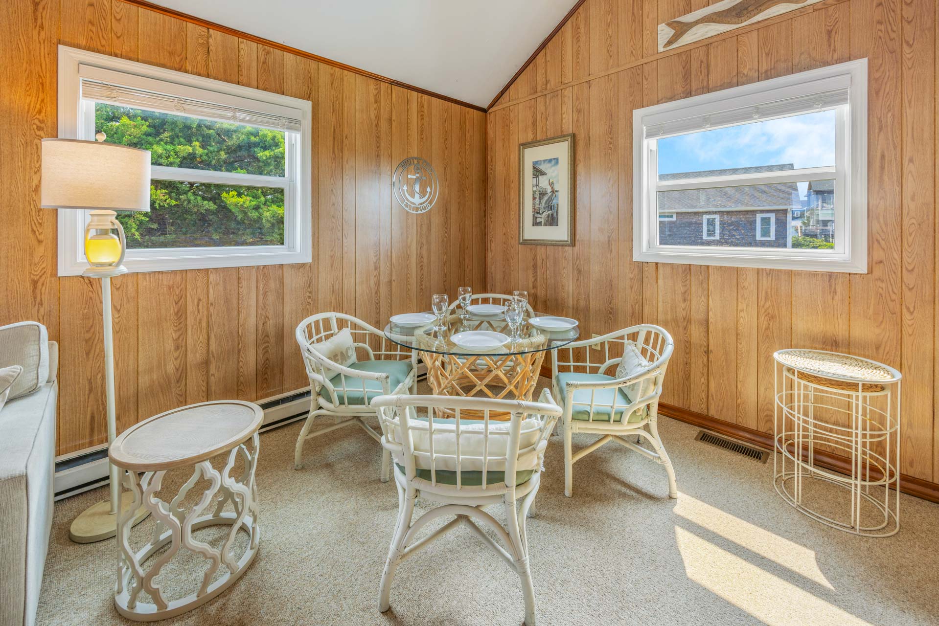 Surf Or Sound Realty 565 Whit's End Great Room 3