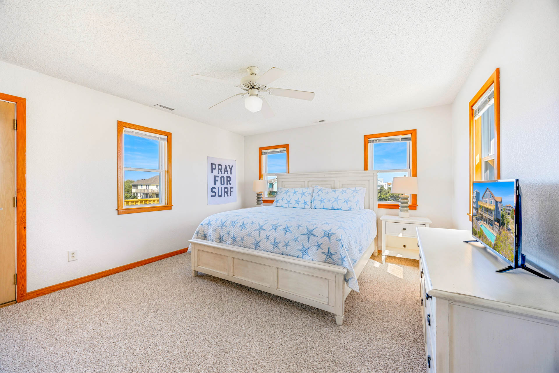 Surf Or Sound Realty 1041 Big Wednesday Bedroom 2 1