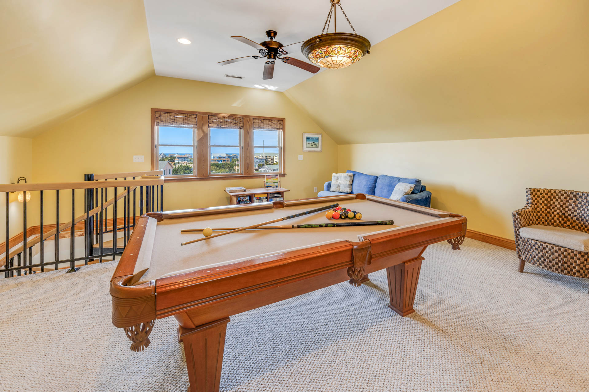 Surf Or Sound Realty 377 Hatteras Moon Game Room 4