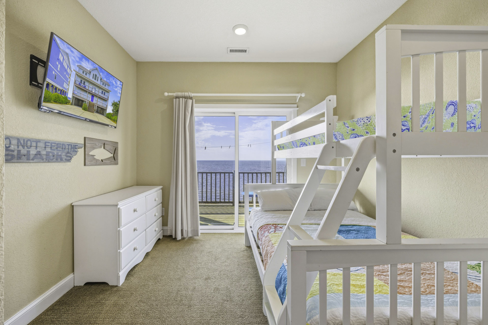 Surf Or Sound Realty 962 Blown Away Bedroom 6