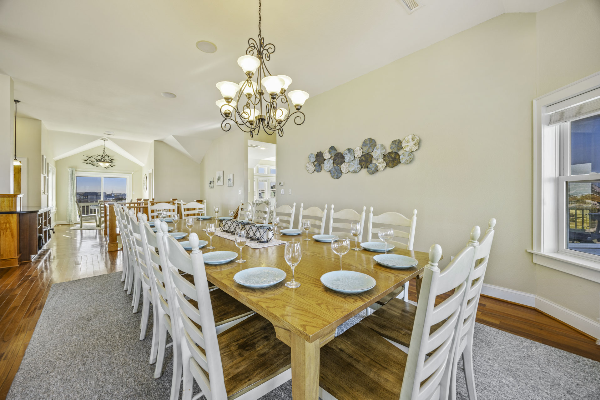 Surf Or Sound Realty 502 Tipsy Turtle Dining Area 6