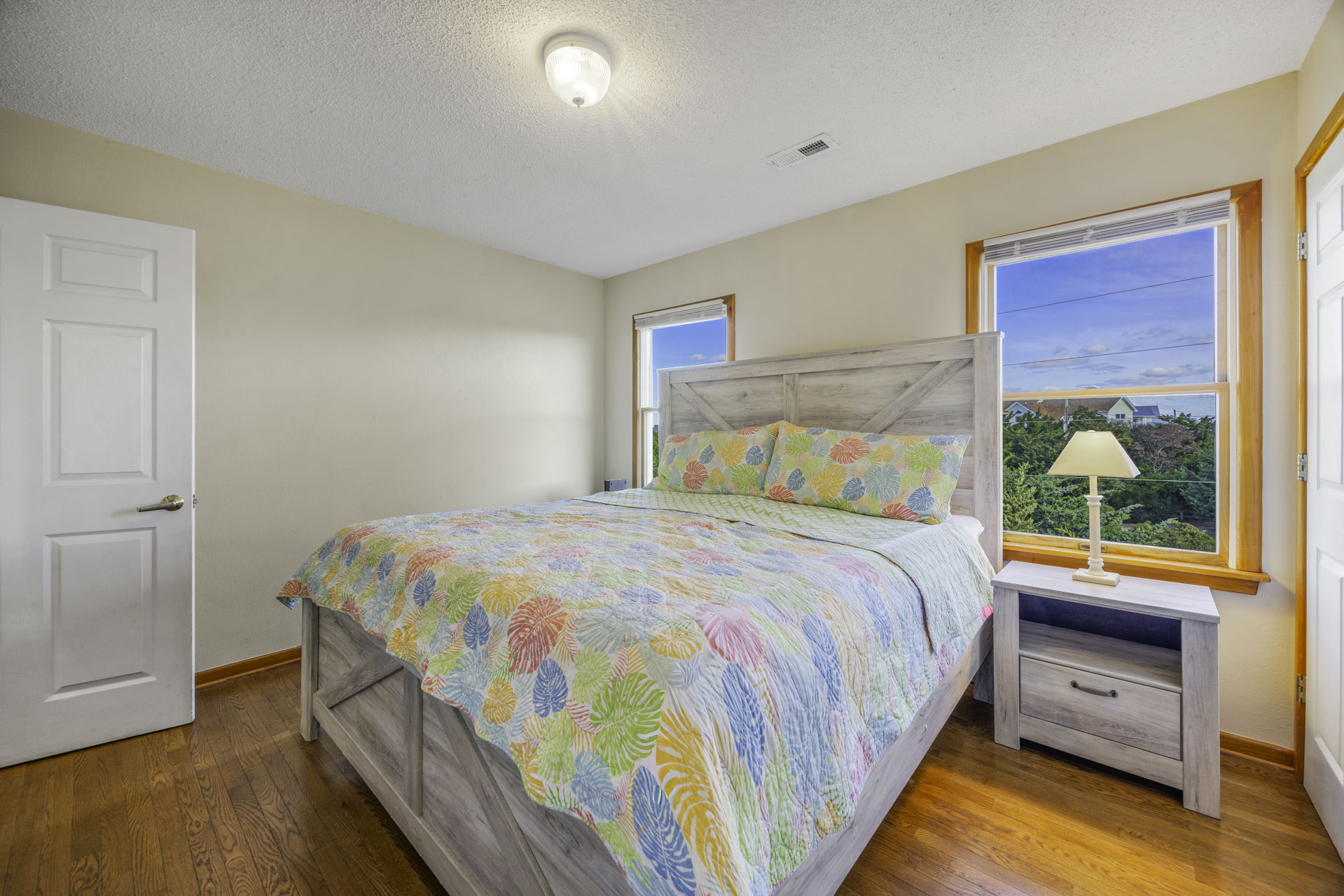 Surf Or Sound Realty 753 Longview Bedroom 1 2