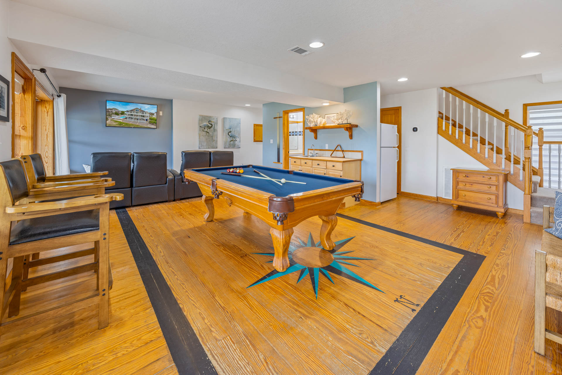 Surf Or Sound Realty 638 The Hatteras House Game Room 1