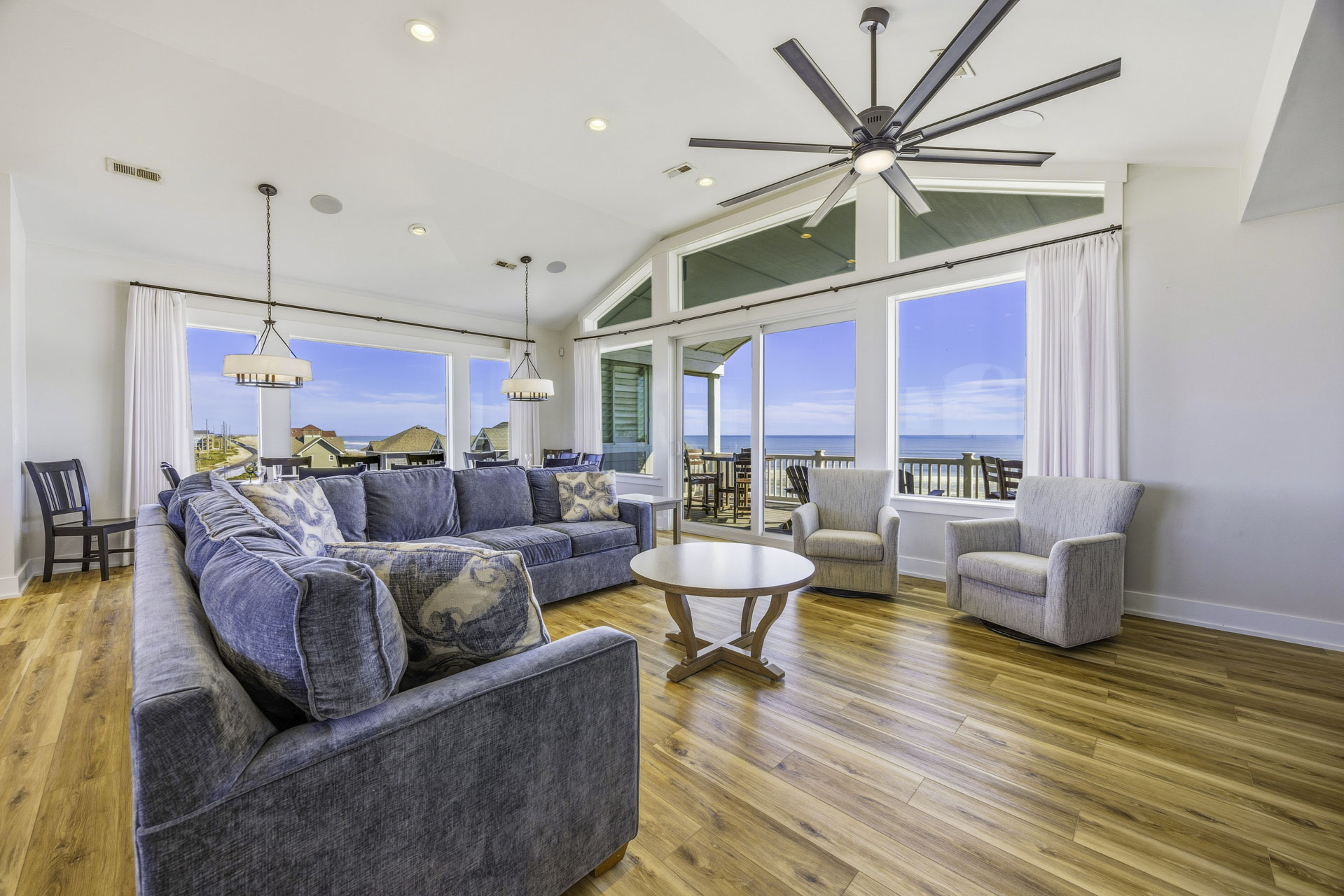 Surf Or Sound Realty 918 Cape Sol Great Room 1