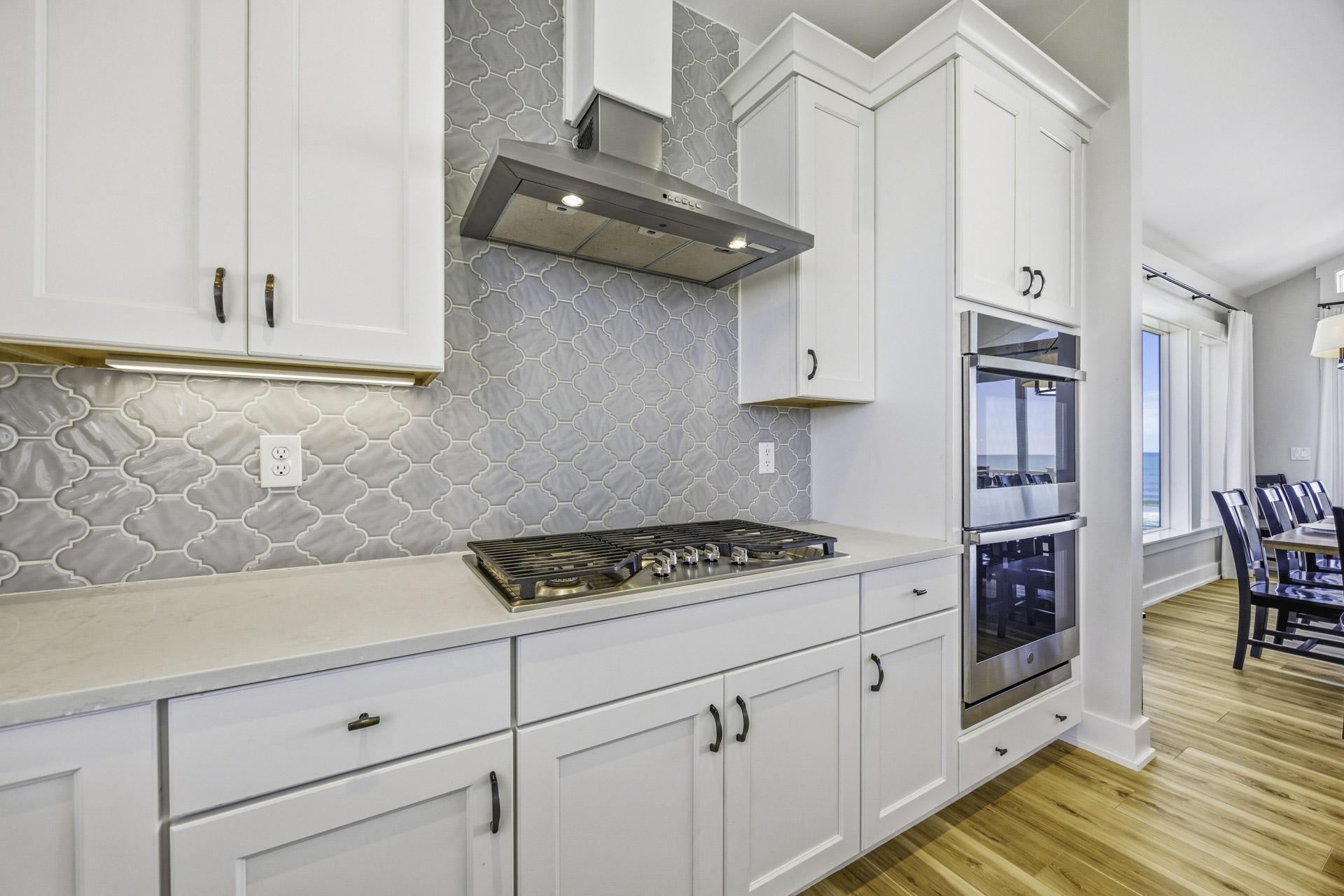 Surf Or Sound Realty 918 Cape Sol Kitchen 6