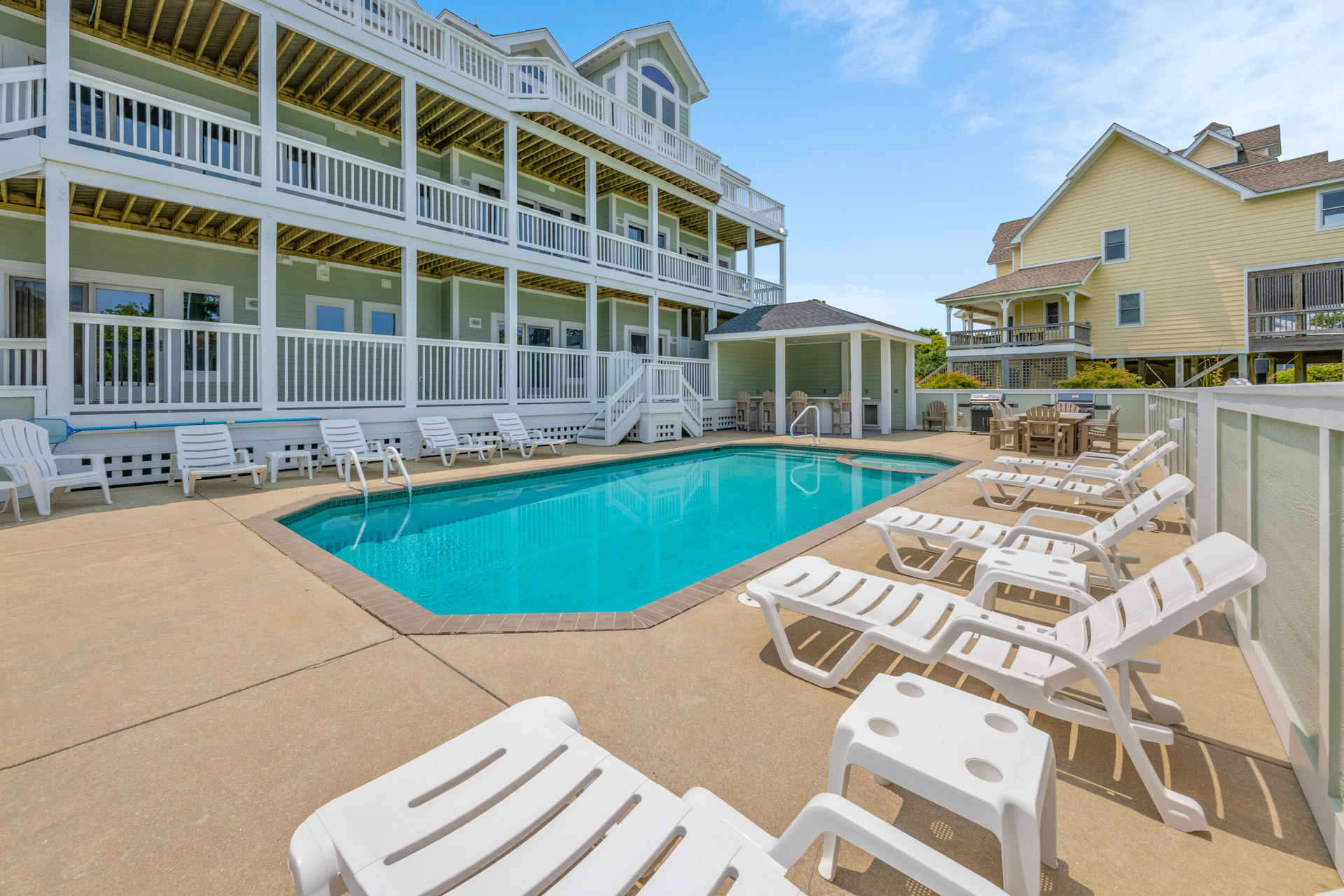 Surf Or Sound Realty 1067 Carolina Bliss Pool Area 7