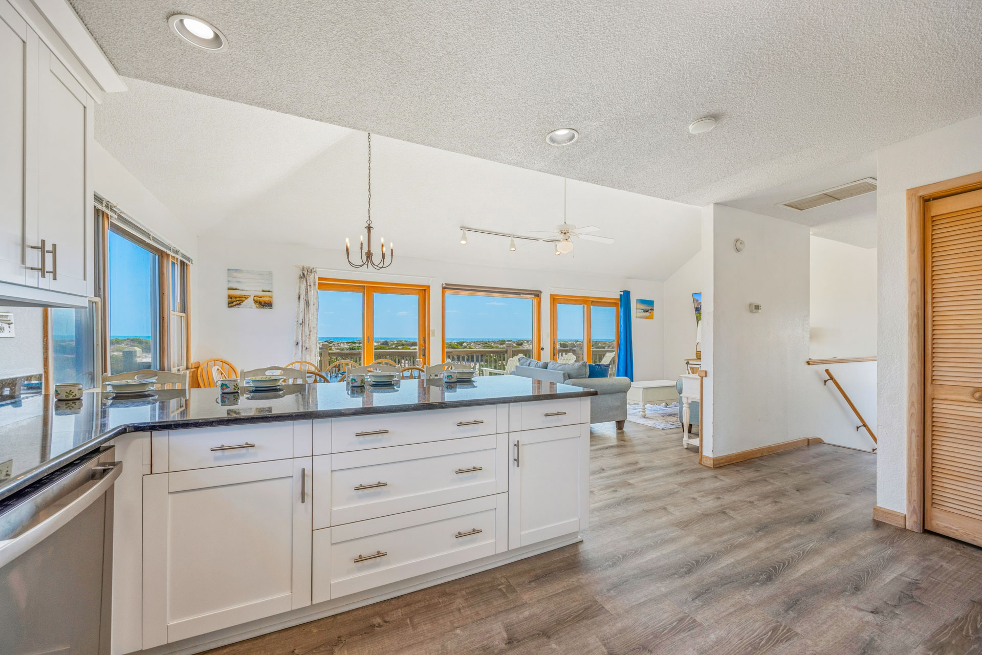 Surf Or Sound Realty 401 Keep Dreamin Kitchen 3