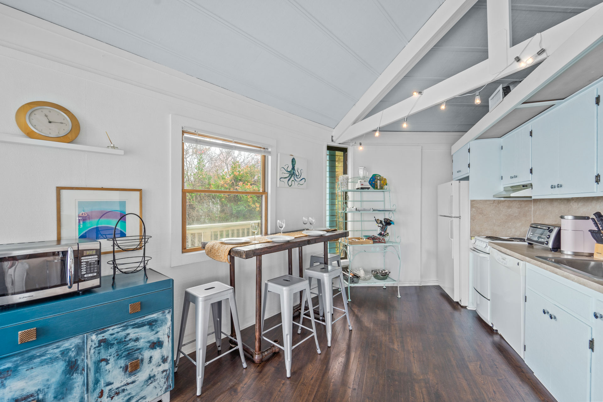 THE HOT HOUSE アンドレア・ブランジ 2027284 The Hot House: Italian New Wave Design Andrea Branzi