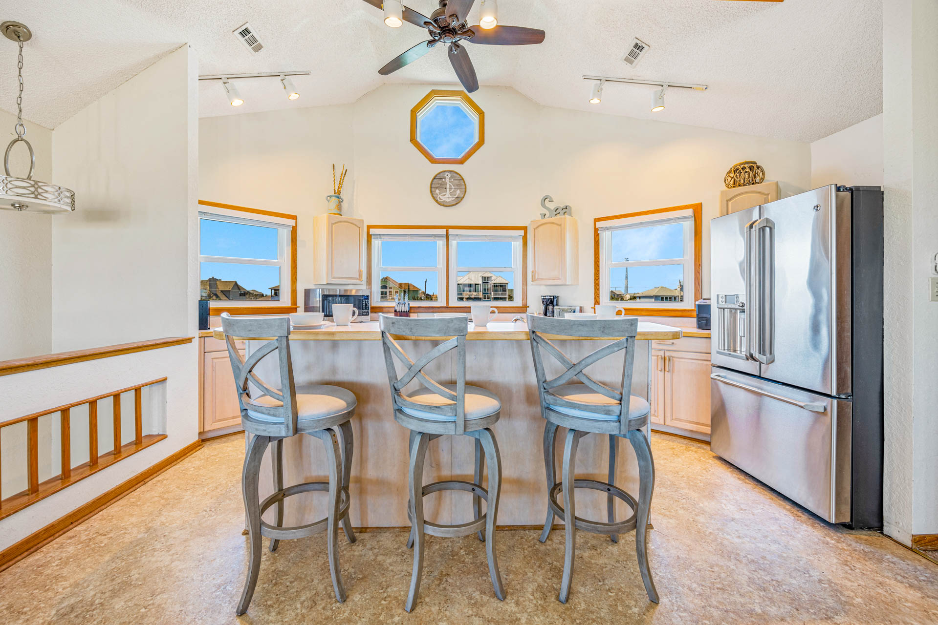 Surf Or Sound Realty 1208 Tranquil Waves Kitchen 2