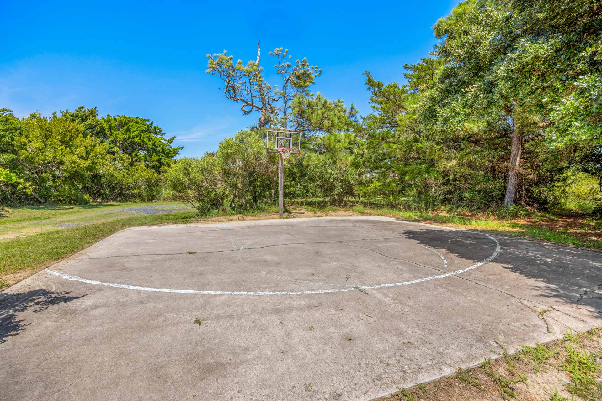 Surf Or Sound Realty 165 Aeolus Basketball Hoop