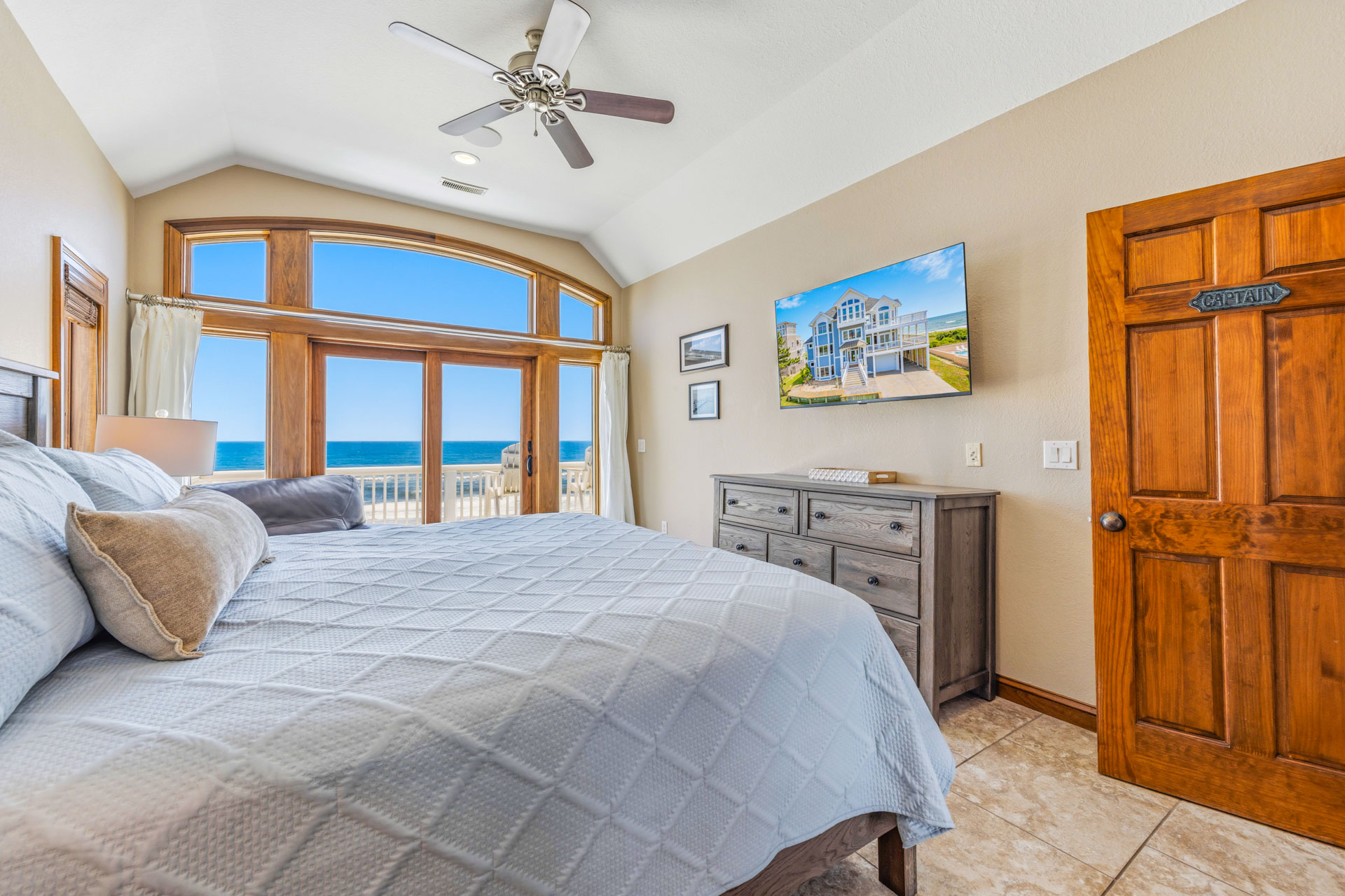 Surf Or Sound Realty 1248 Worth The Wait Bedroom 1 2