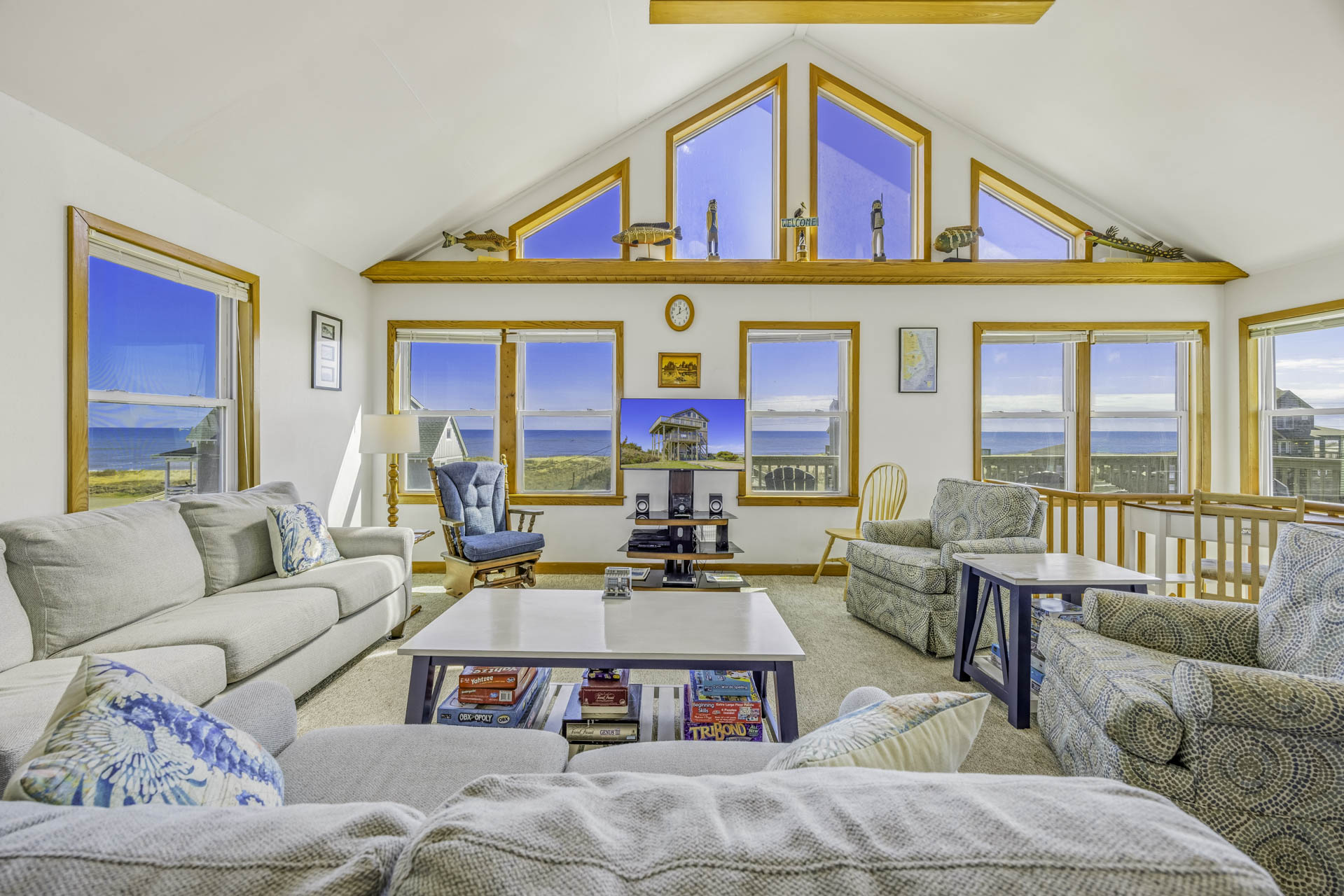 Surf Or Sound Realty 1100 Makin Waves Great Room 4