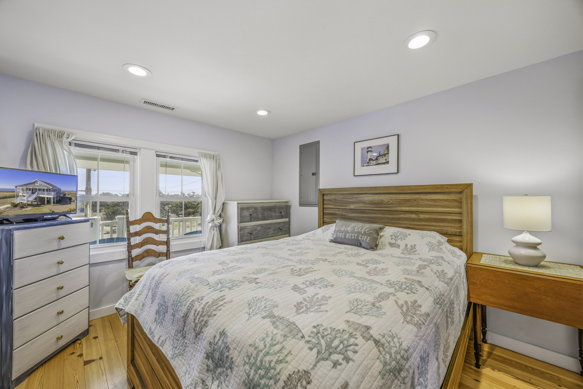 Surf Or Sound Realty 940 Bubba's Last Resort Bedroom 2 2