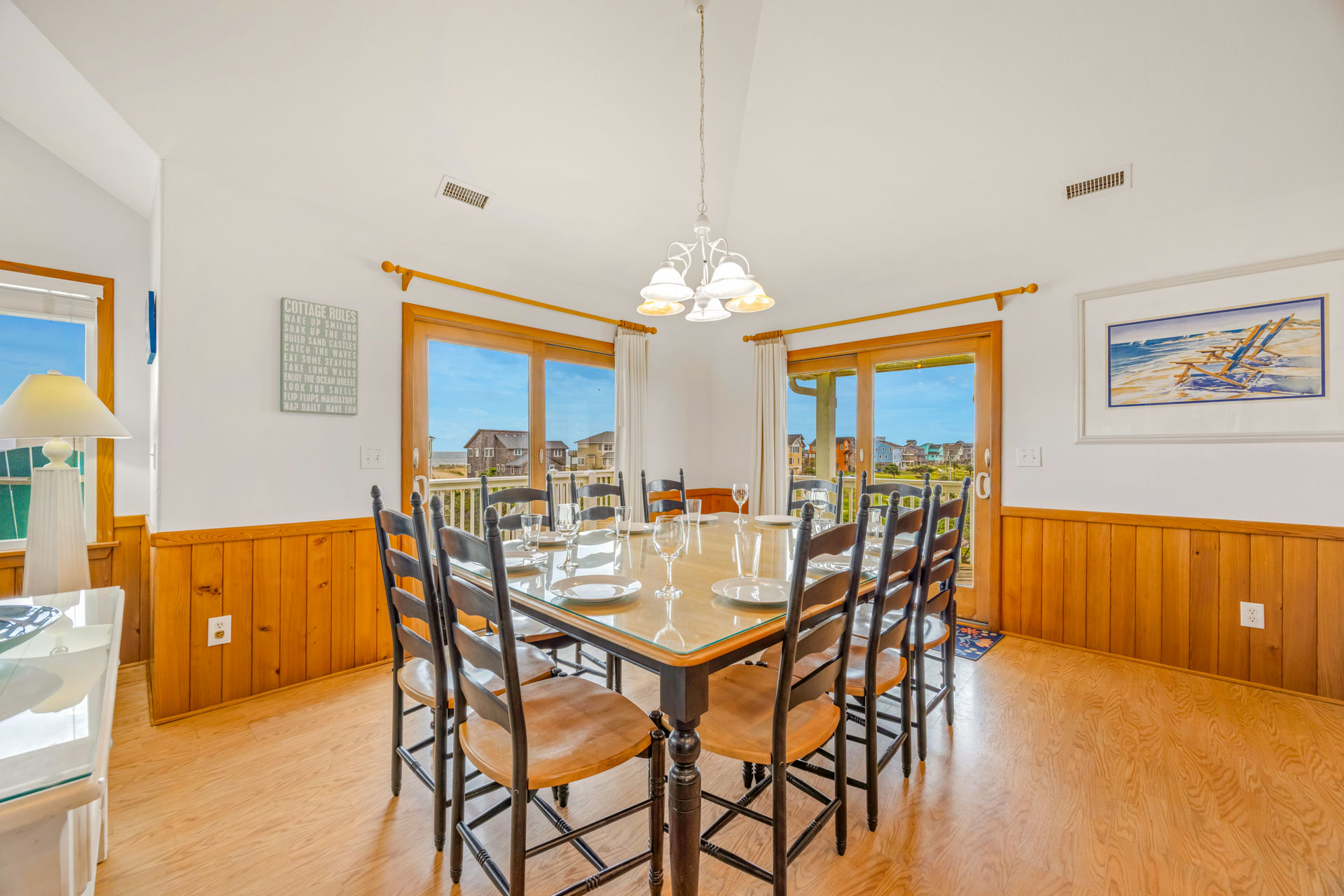 Surf Or Sound Realty 1250 Carolina Pearl Dining Area 4
