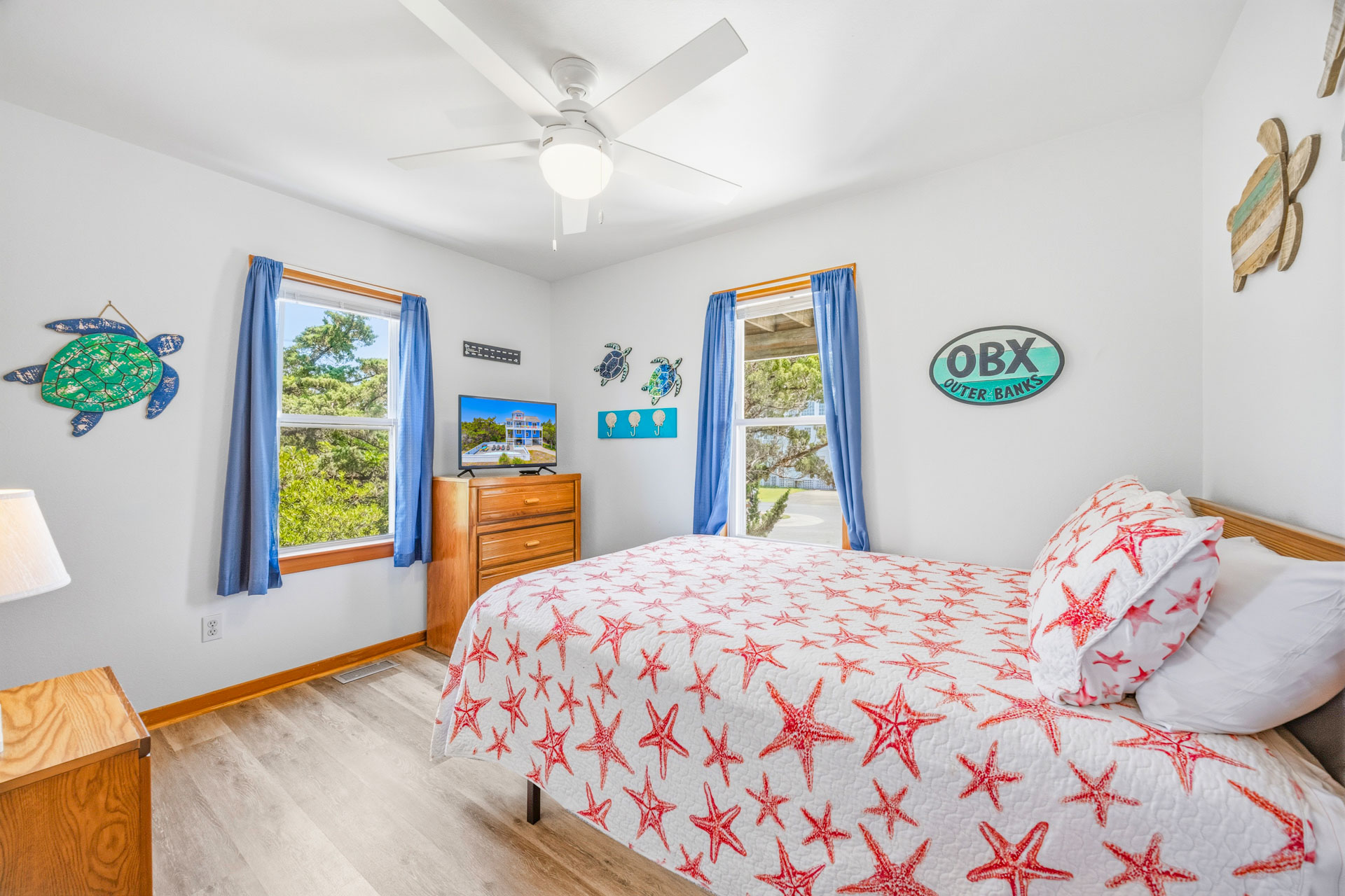 Surf Or Sound Realty 947 Creative Image Bedroom 4