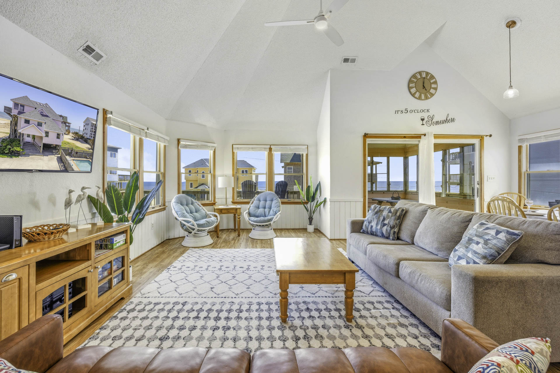 Surf Or Sound Realty 701 South Shore Dreams Great Room 2