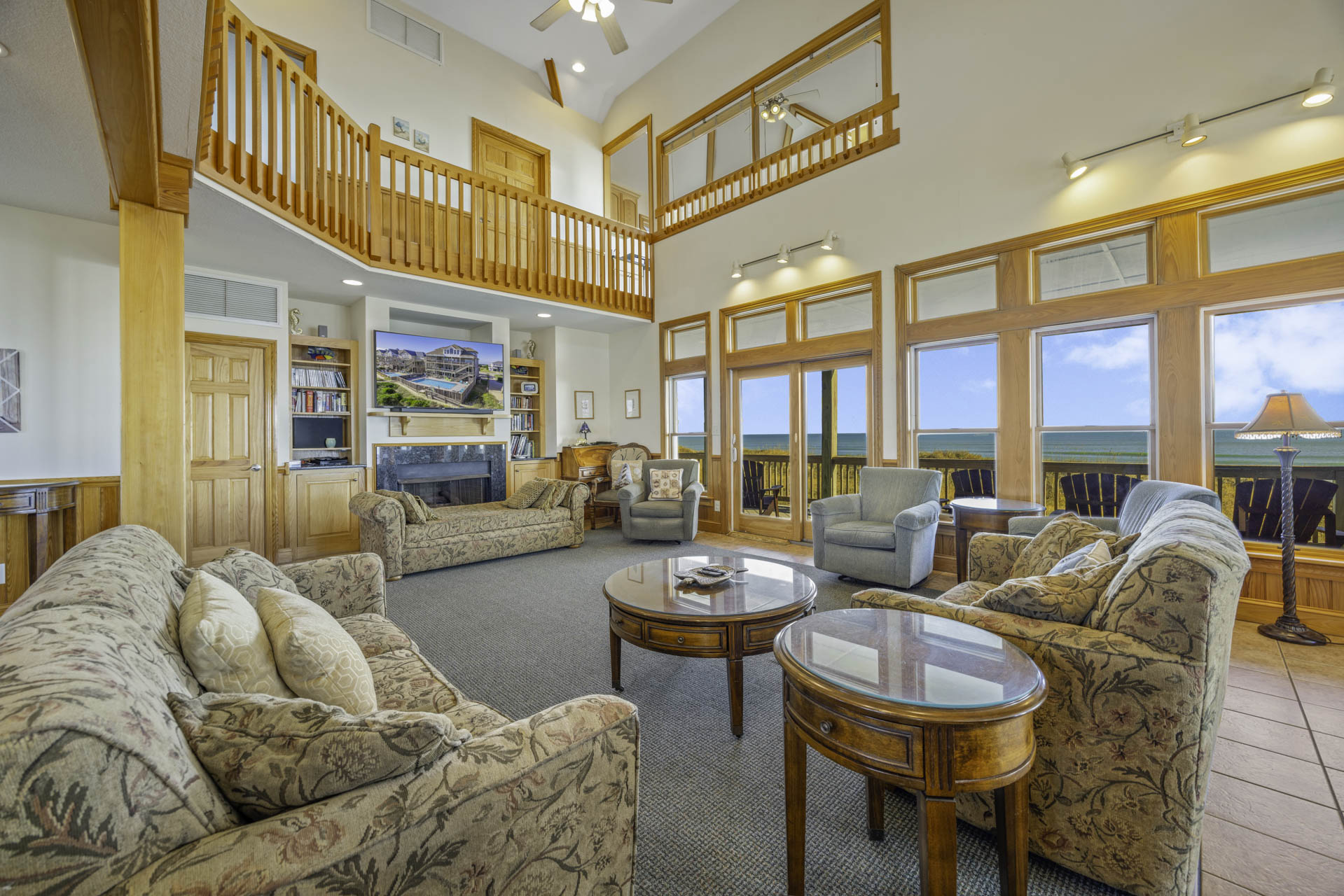 Surf Or Sound Realty 369 Sea Mist Great Room 1