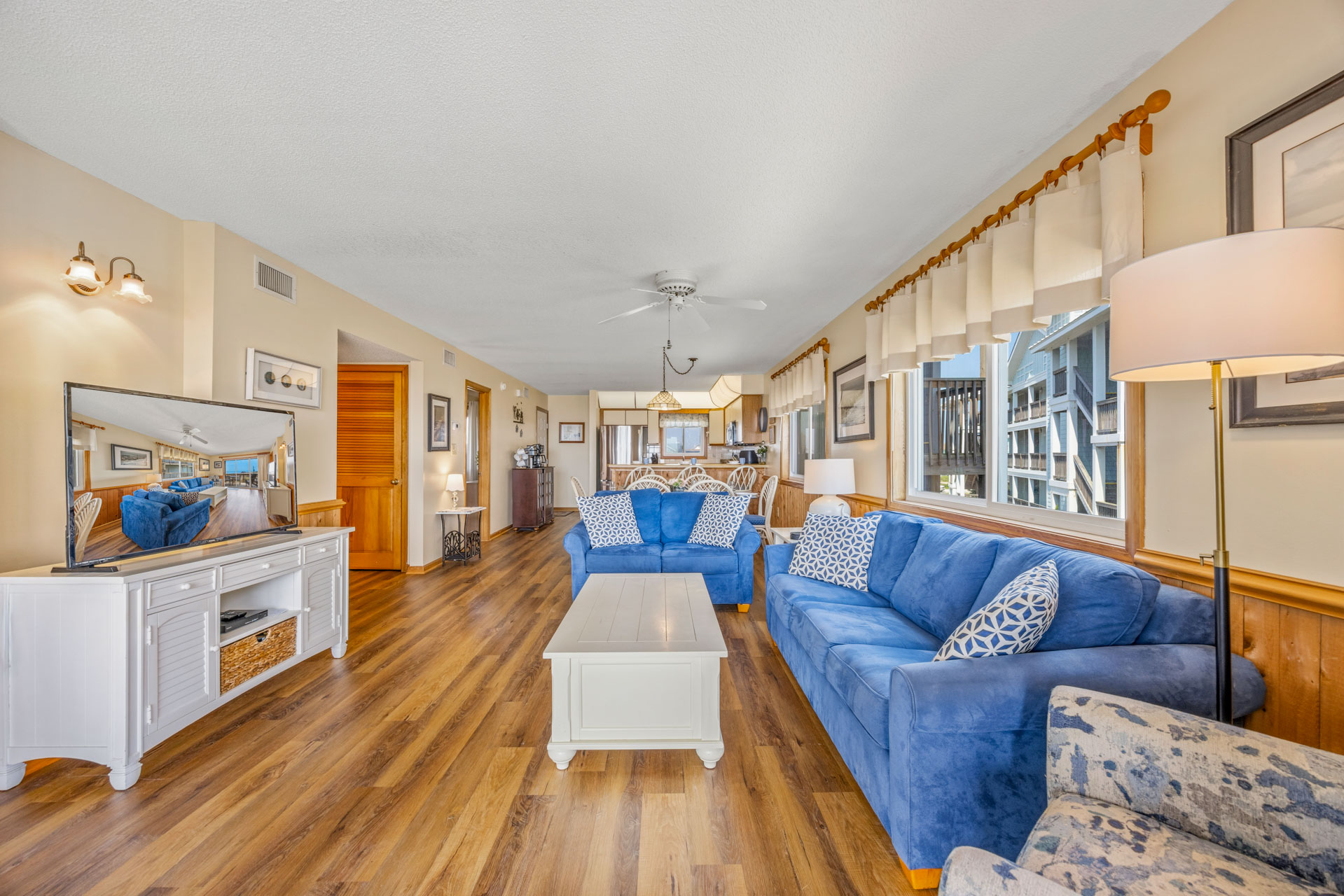Surf Or Sound Realty 1048 Sea Site Heights Great Room 4