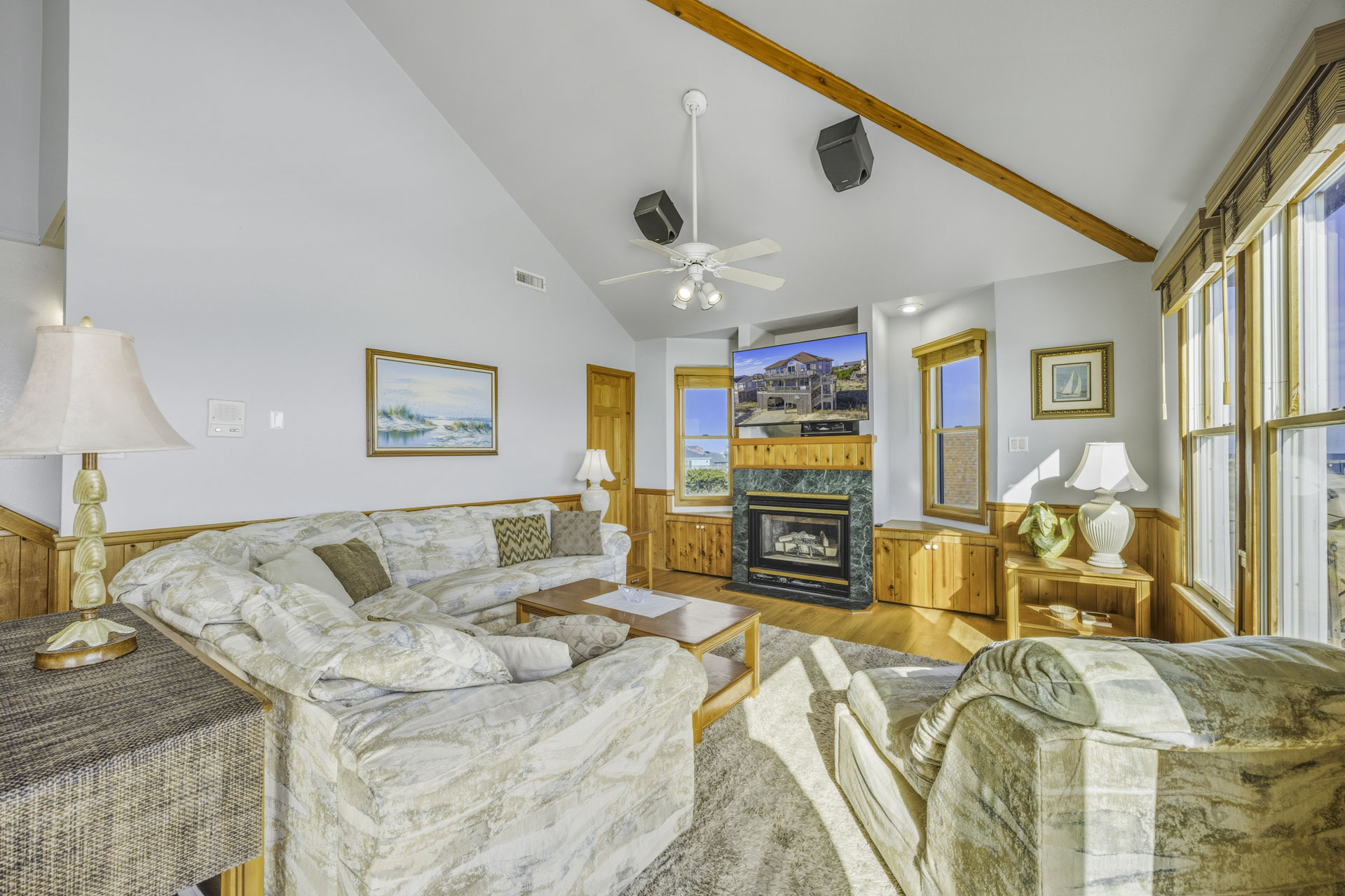 Surf Or Sound Realty 908 Crestview Winds Great Room 2