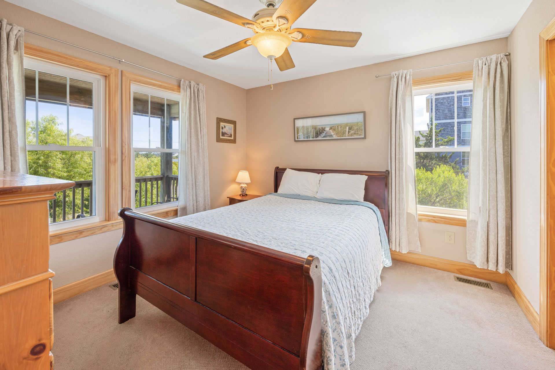 Surf Or Sound Realty 1201 Message In A Bottle Bedroom 1 1