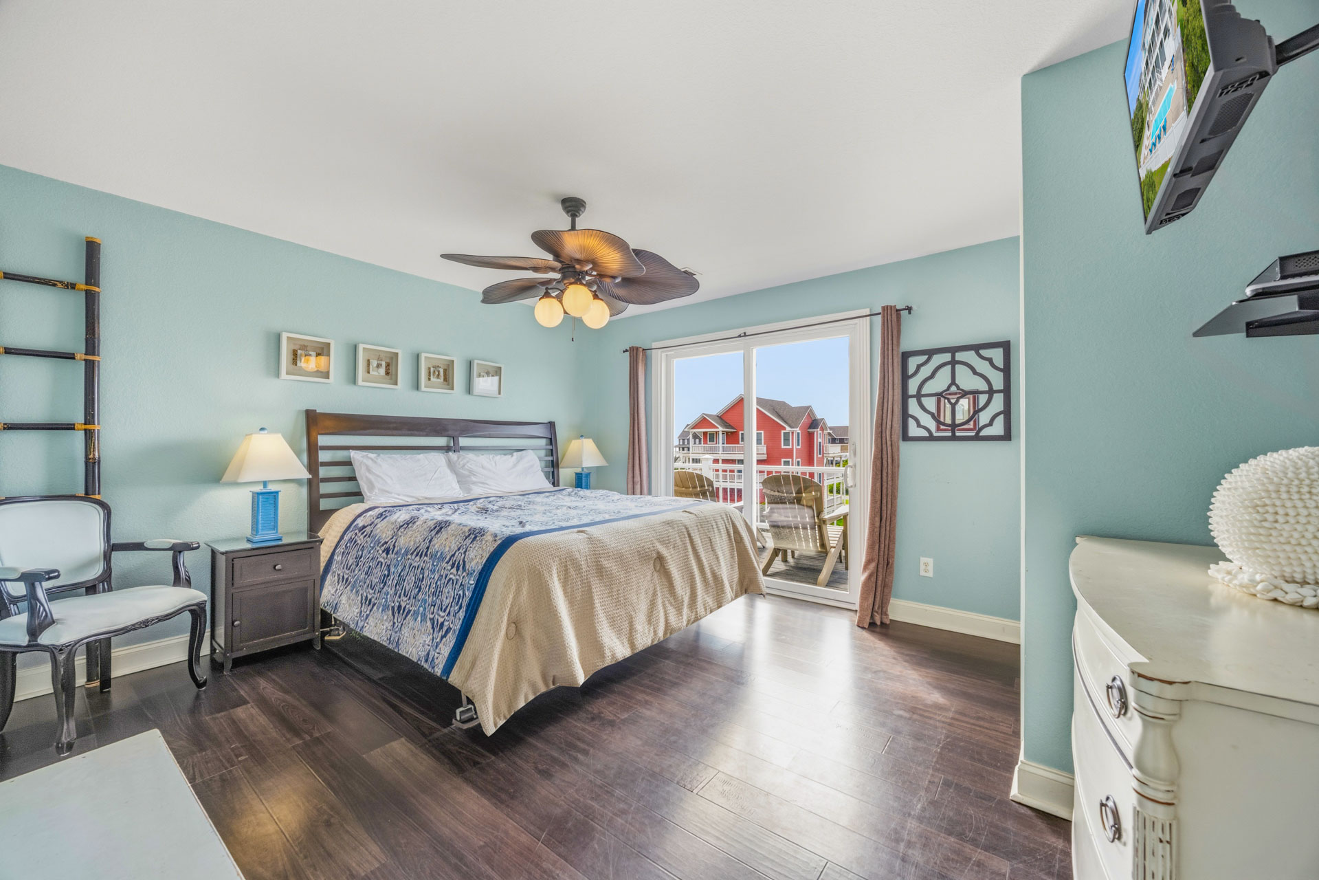 Surf Or Sound Realty 926 Dreamer's Landing Bedroom 1 1