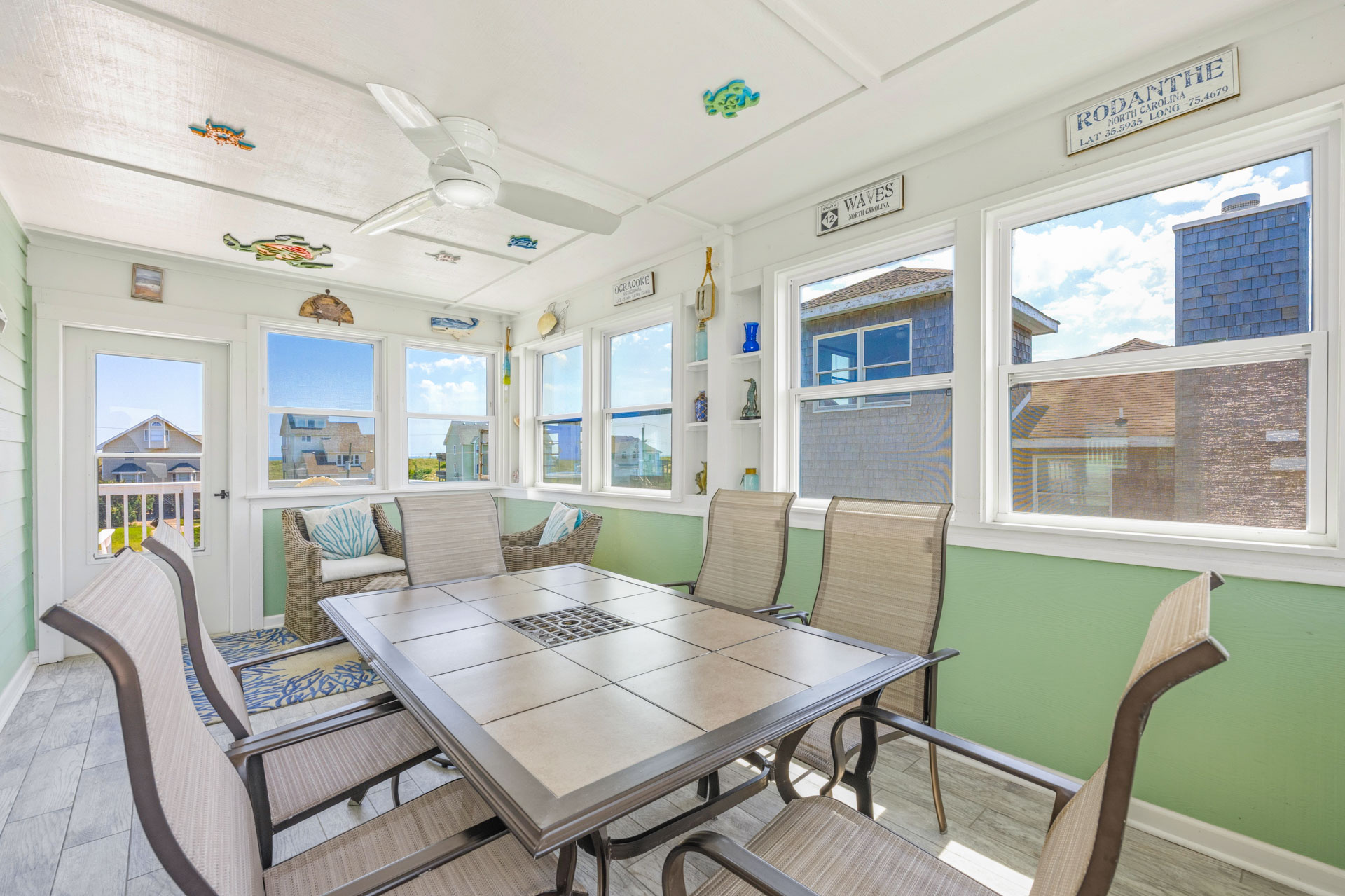 Surf Or Sound Realty 868 Forever Sunshine Screened Porch