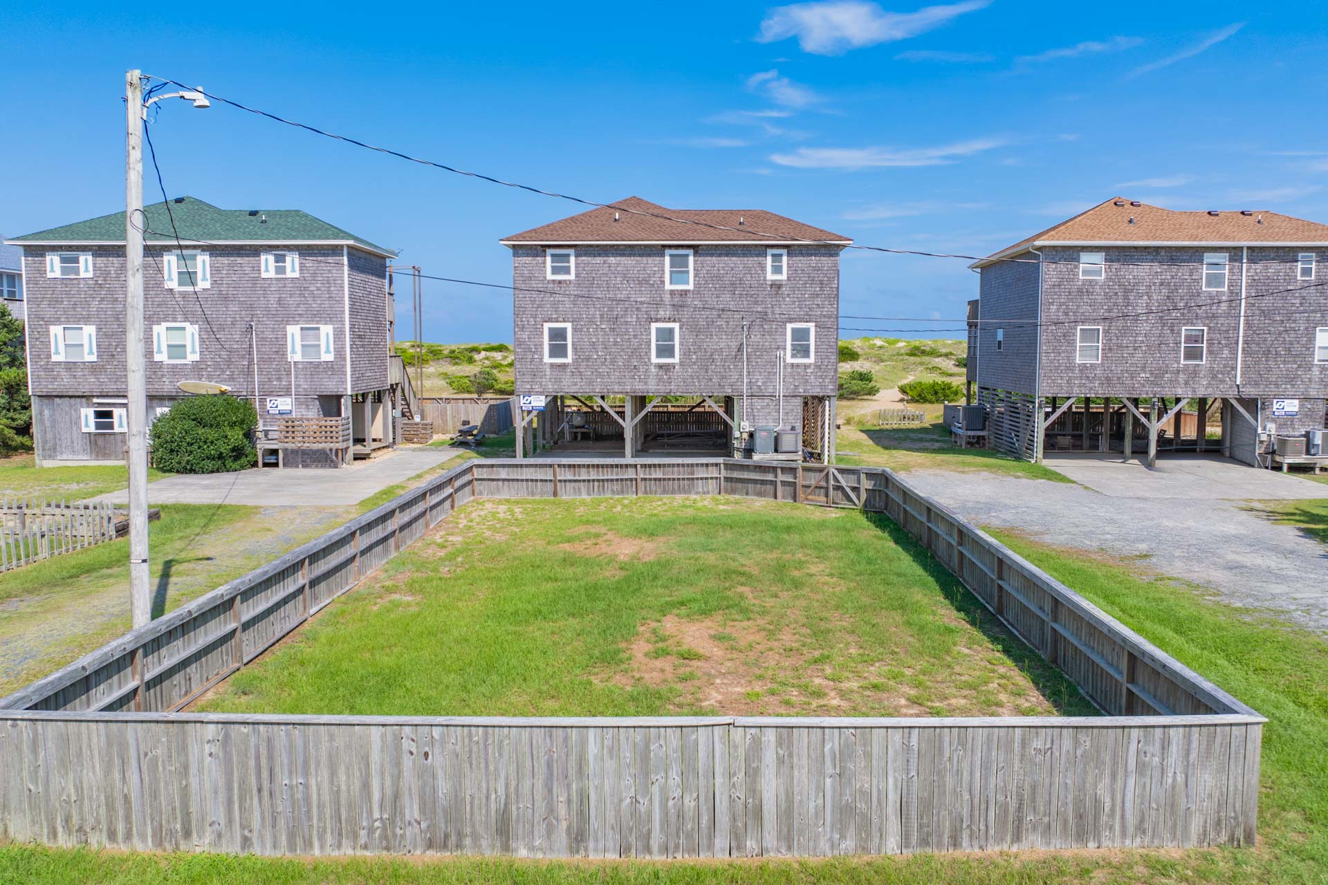Surf Or Sound Realty 706 Beach Play Exterior 4