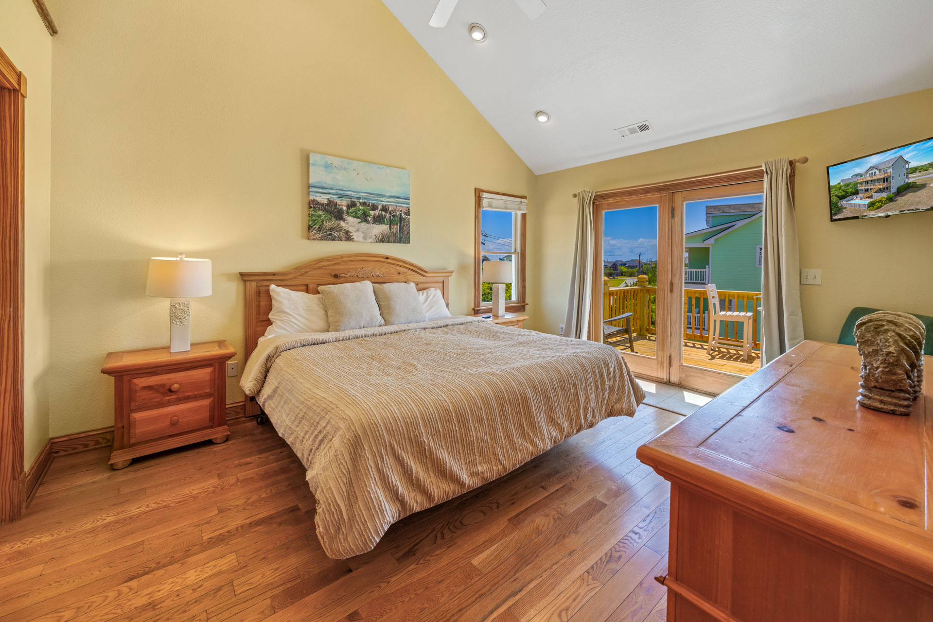 Surf Or Sound Realty 1027 The Kinnakeet Retreat Bedroom 1 1