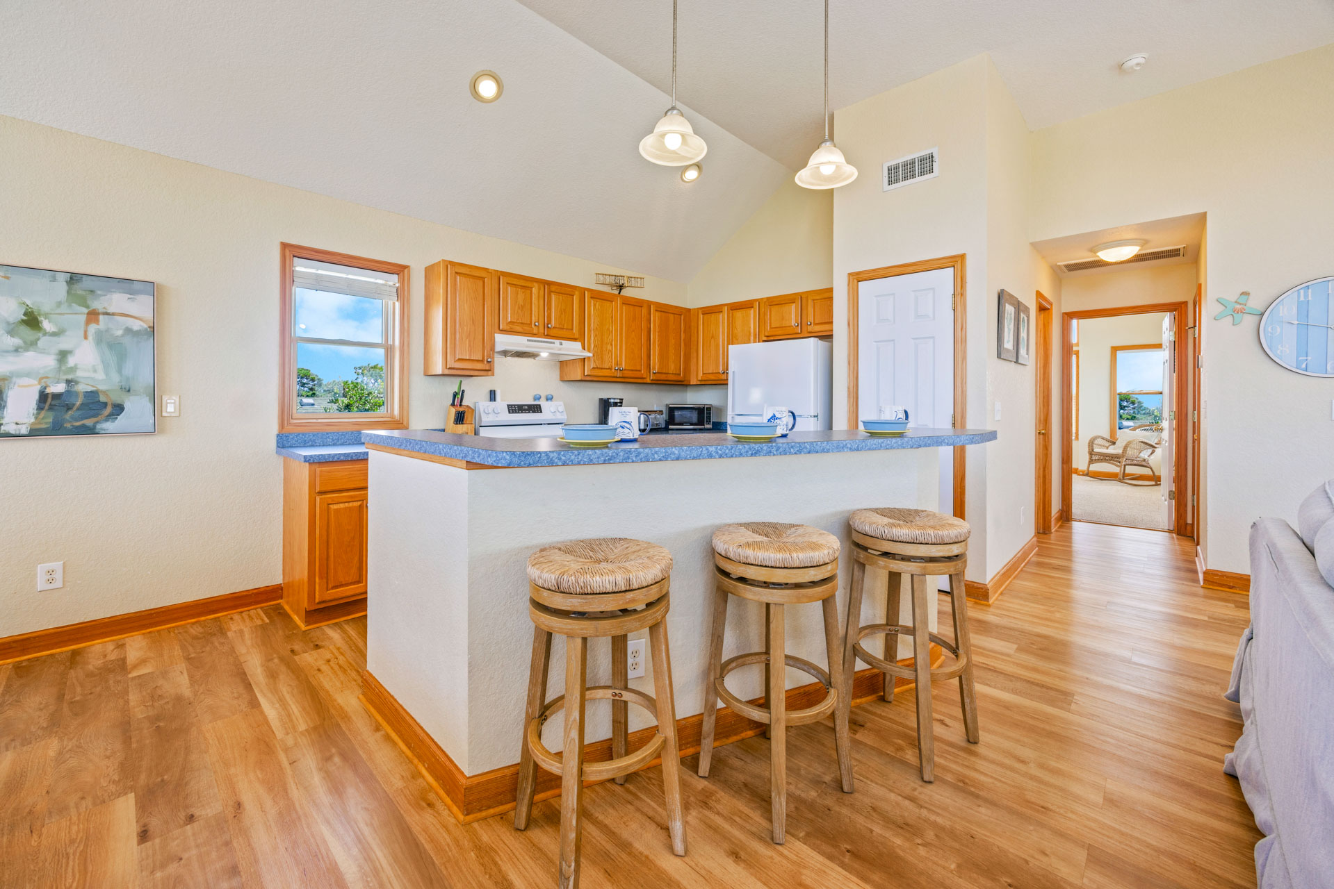 Surf Or Sound Realty 1012 Summer School Kitchen 4