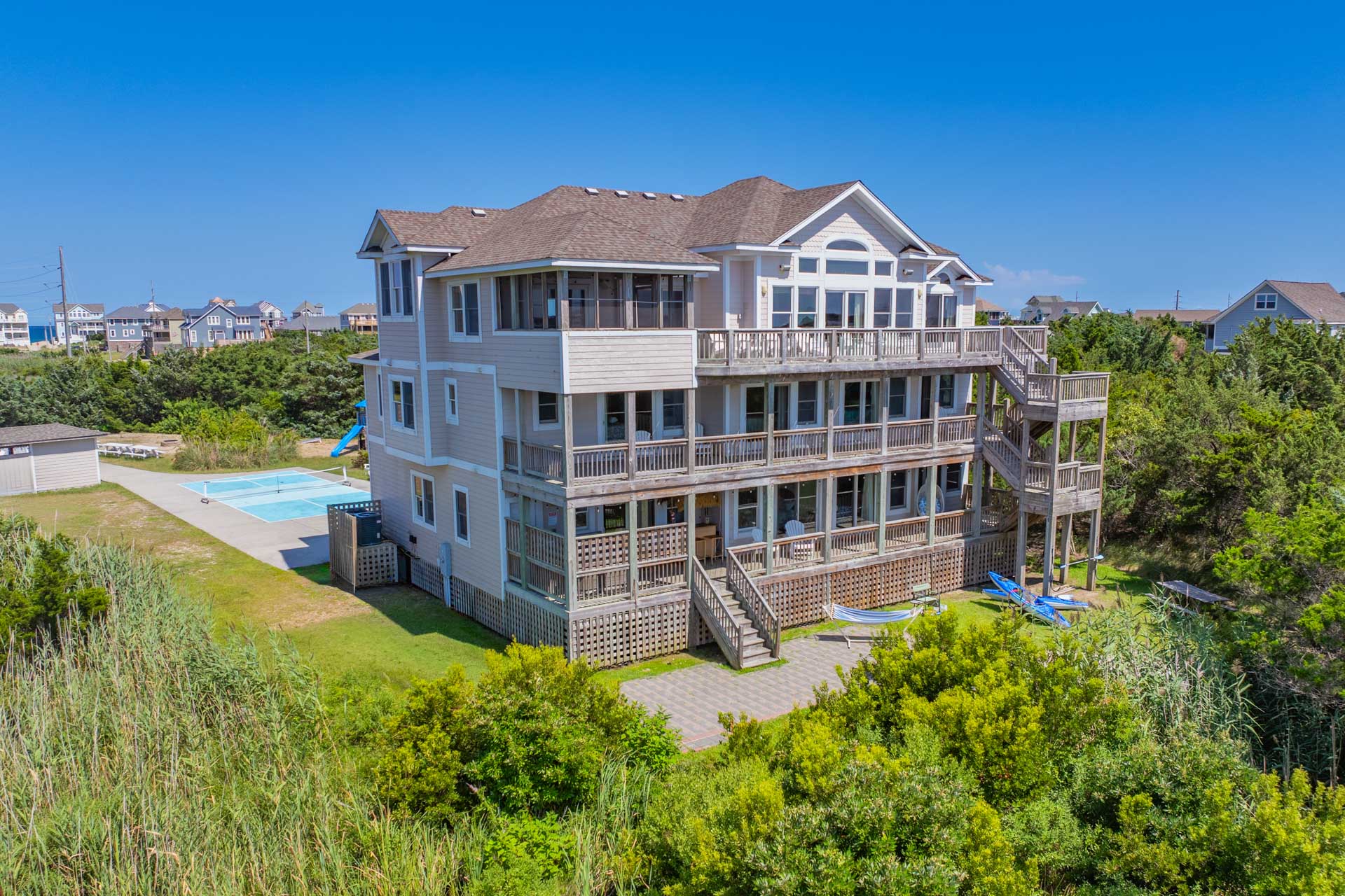 Surf Or Sound Realty 566 La Familia Exterior 6