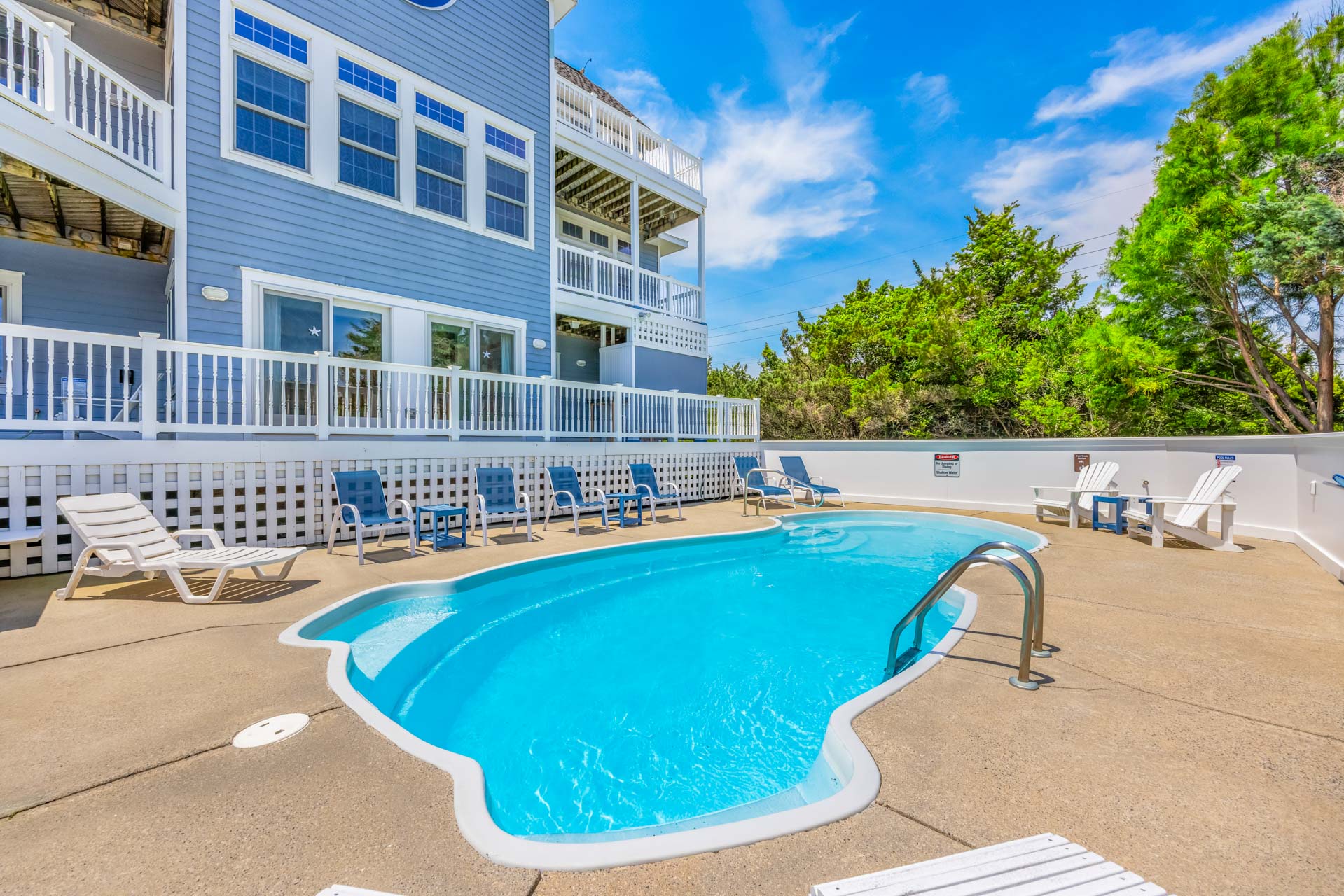 Surf Or Sound Realty 591 Miss Cape May Pool Area 4