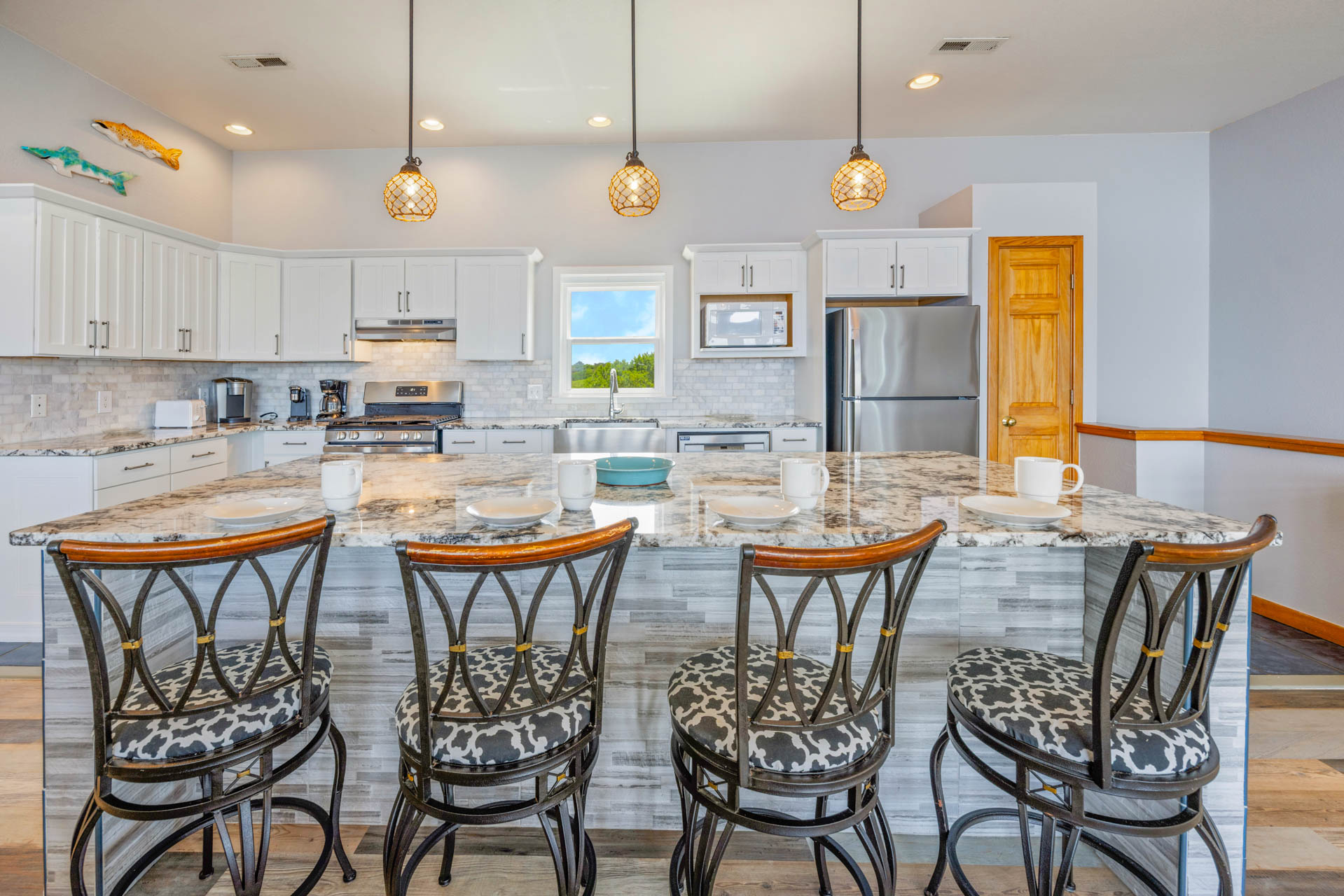 Surf Or Sound Realty 235 Sounds Good Kitchen 2
