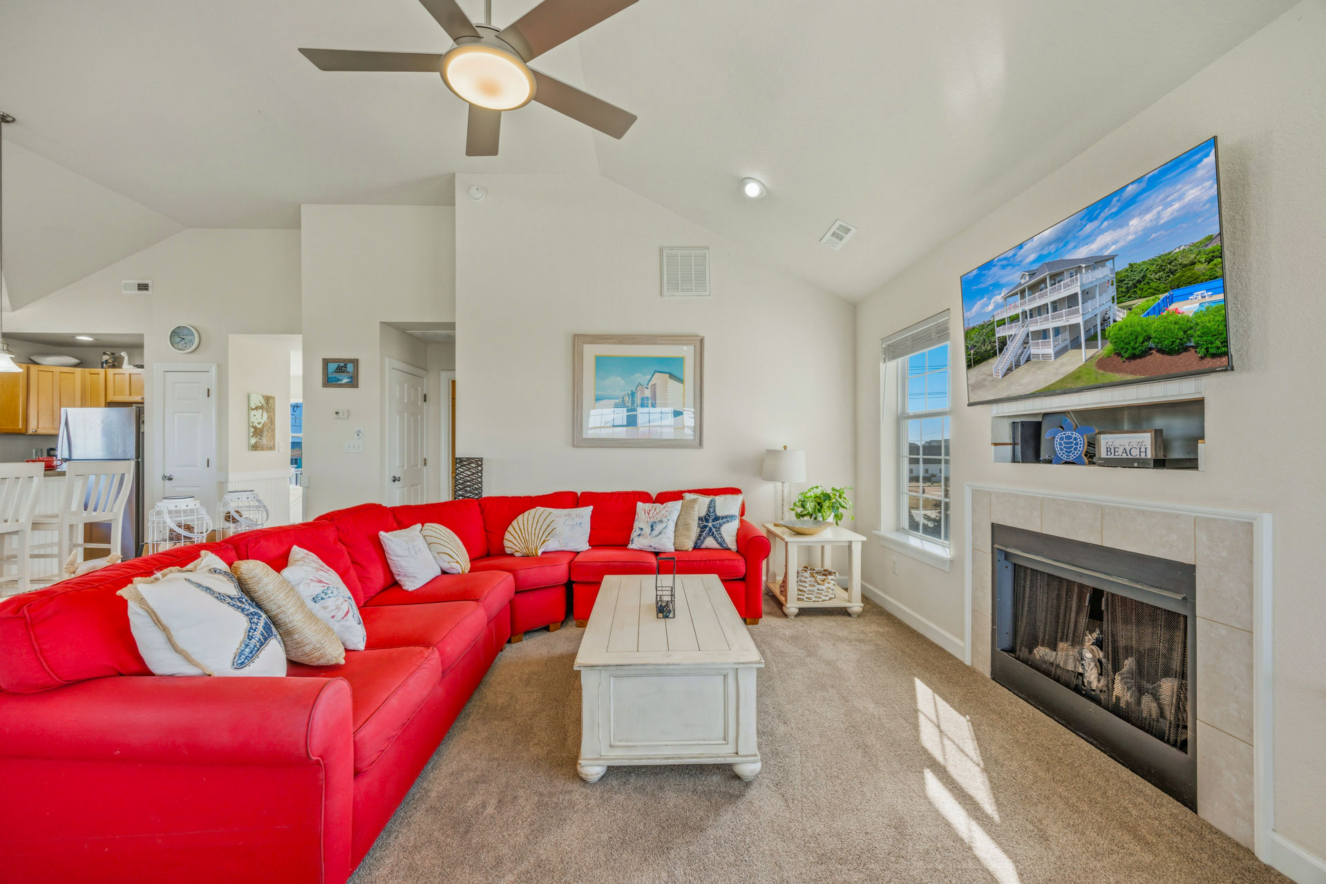 Surf Or Sound Realty 823 Sounds Good 2 Me Great Room 4