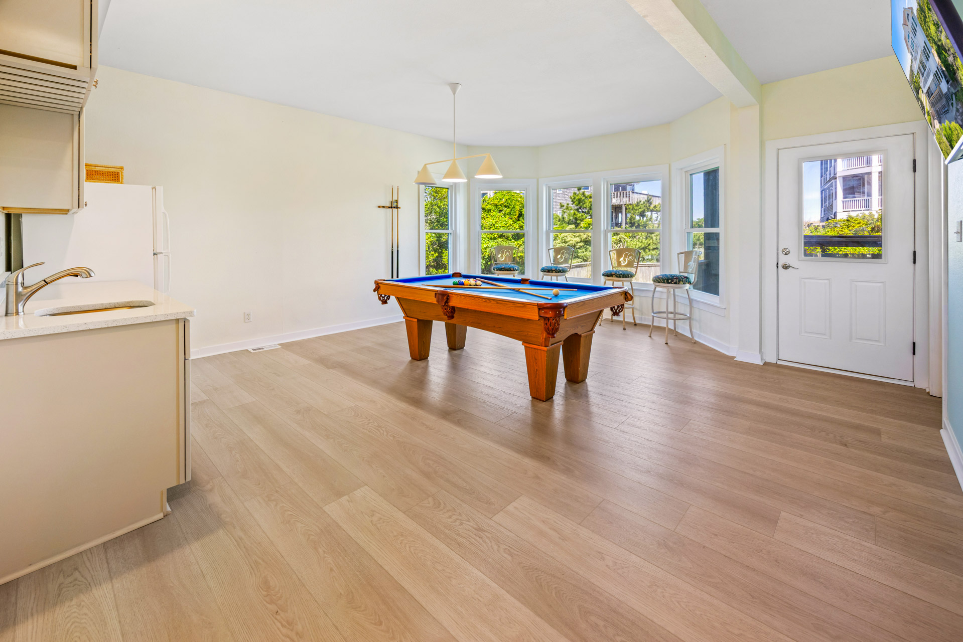 Surf Or Sound Realty 330 Legasea Game Room 1