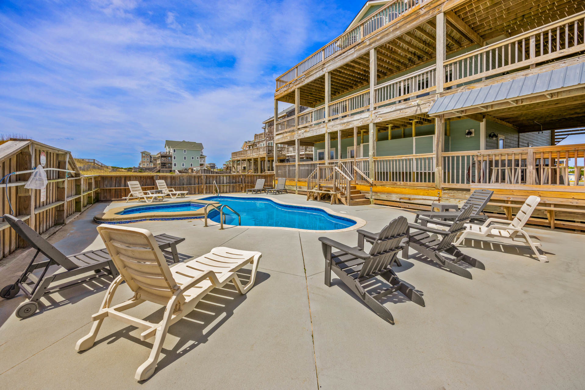 Surf Or Sound Realty 1065 Shorehouse Pool Area 2