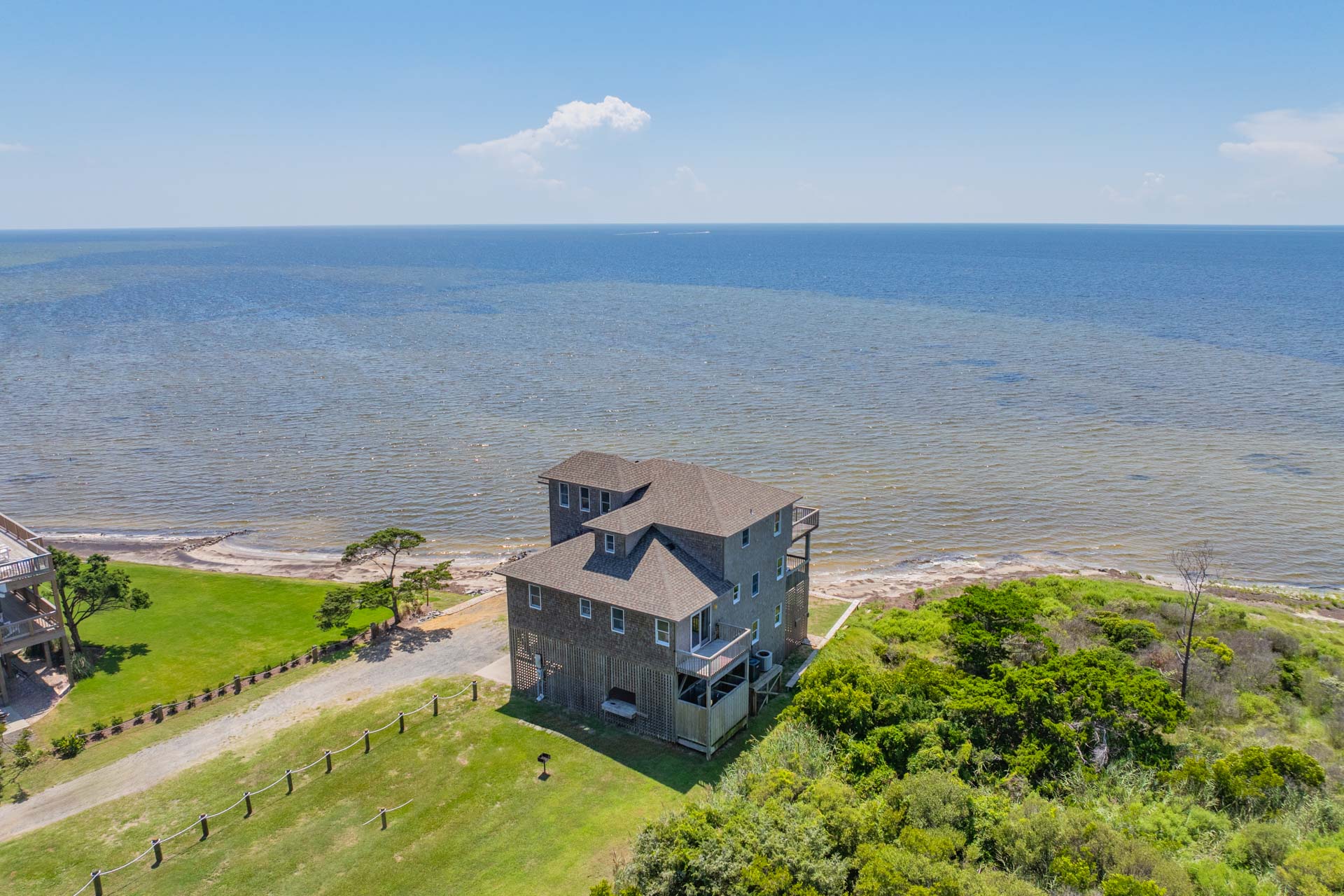 Surf Or Sound Realty 165 Aeolus Exterior 8